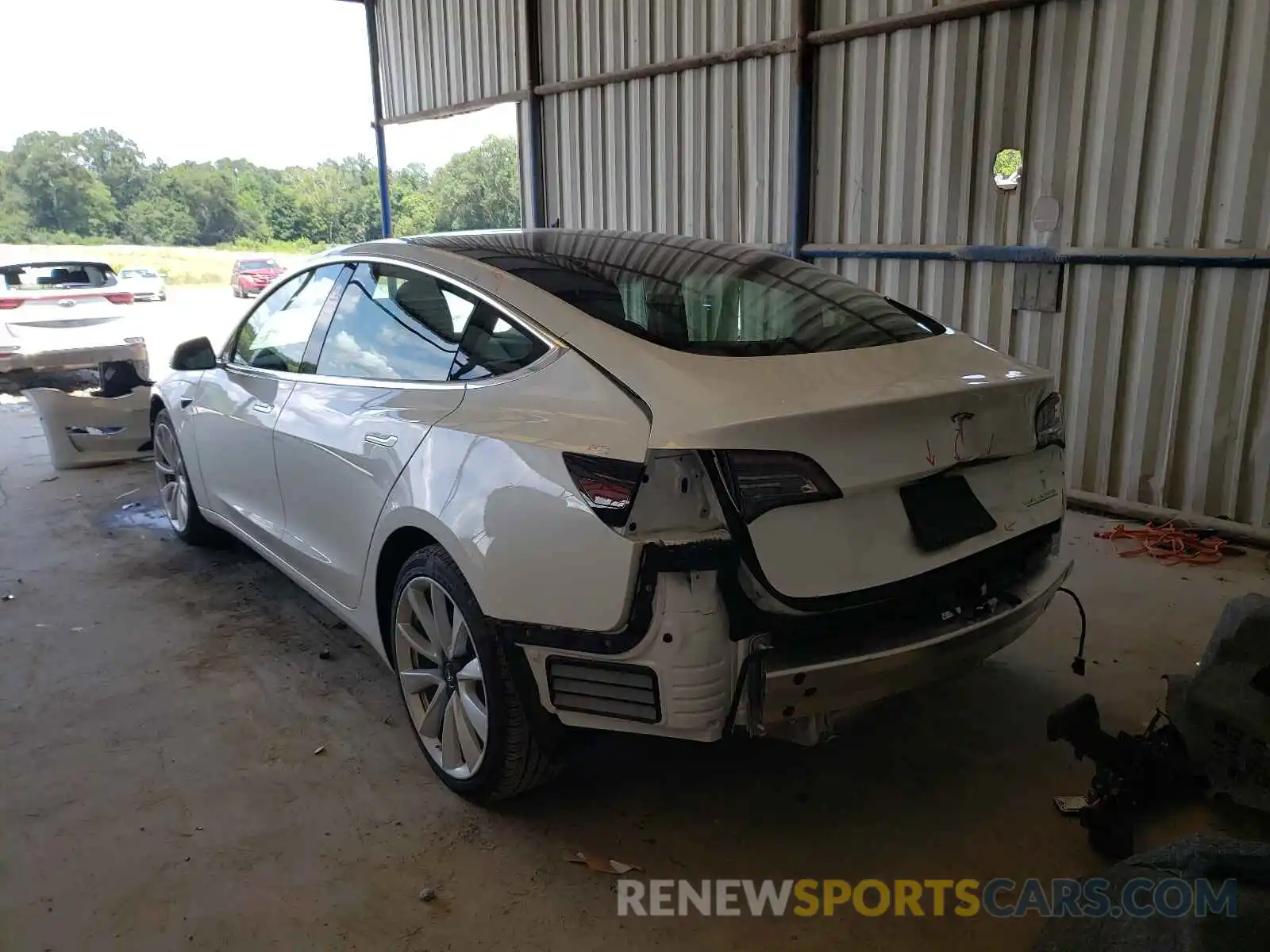 3 Photograph of a damaged car 5YJ3E1EC4LF586943 TESLA MODEL 3 2020