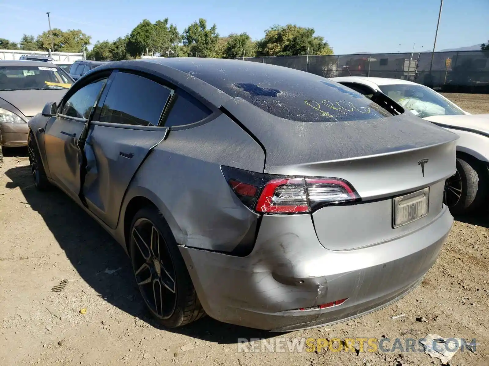 3 Photograph of a damaged car 5YJ3E1EC4LF601375 TESLA MODEL 3 2020