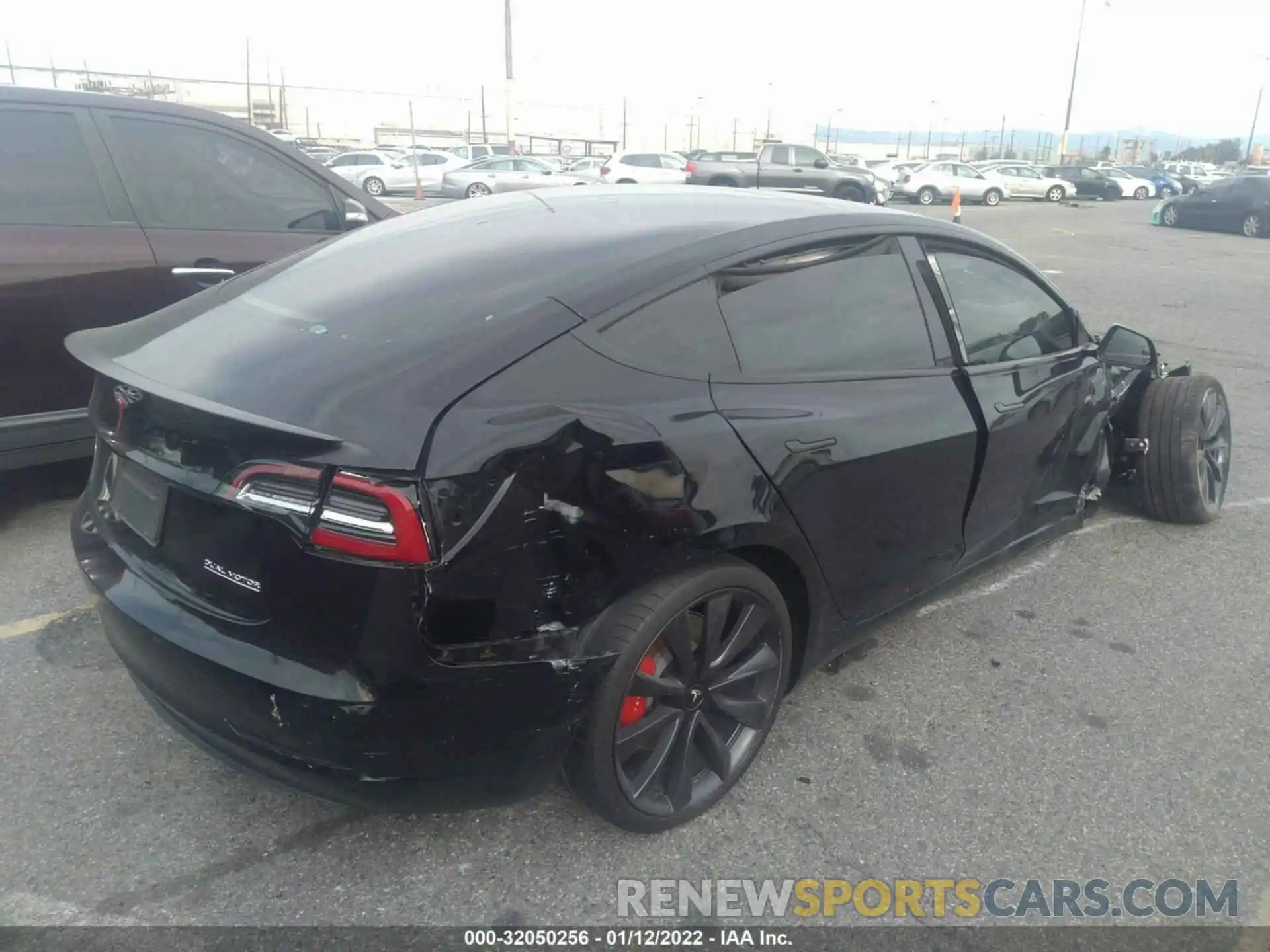 4 Photograph of a damaged car 5YJ3E1EC4LF640757 TESLA MODEL 3 2020