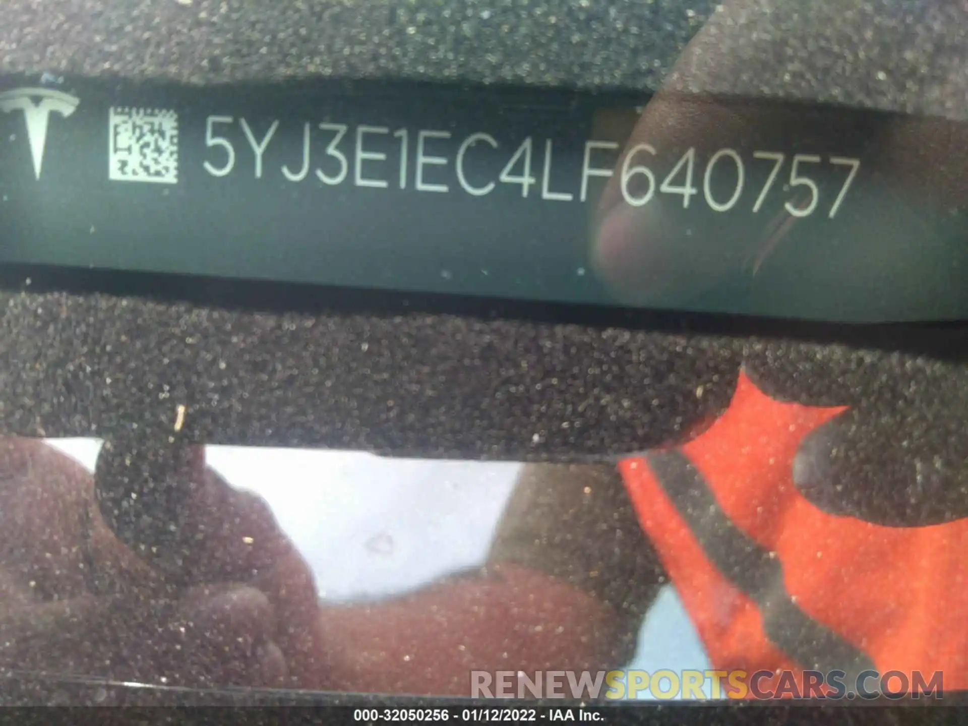 9 Photograph of a damaged car 5YJ3E1EC4LF640757 TESLA MODEL 3 2020