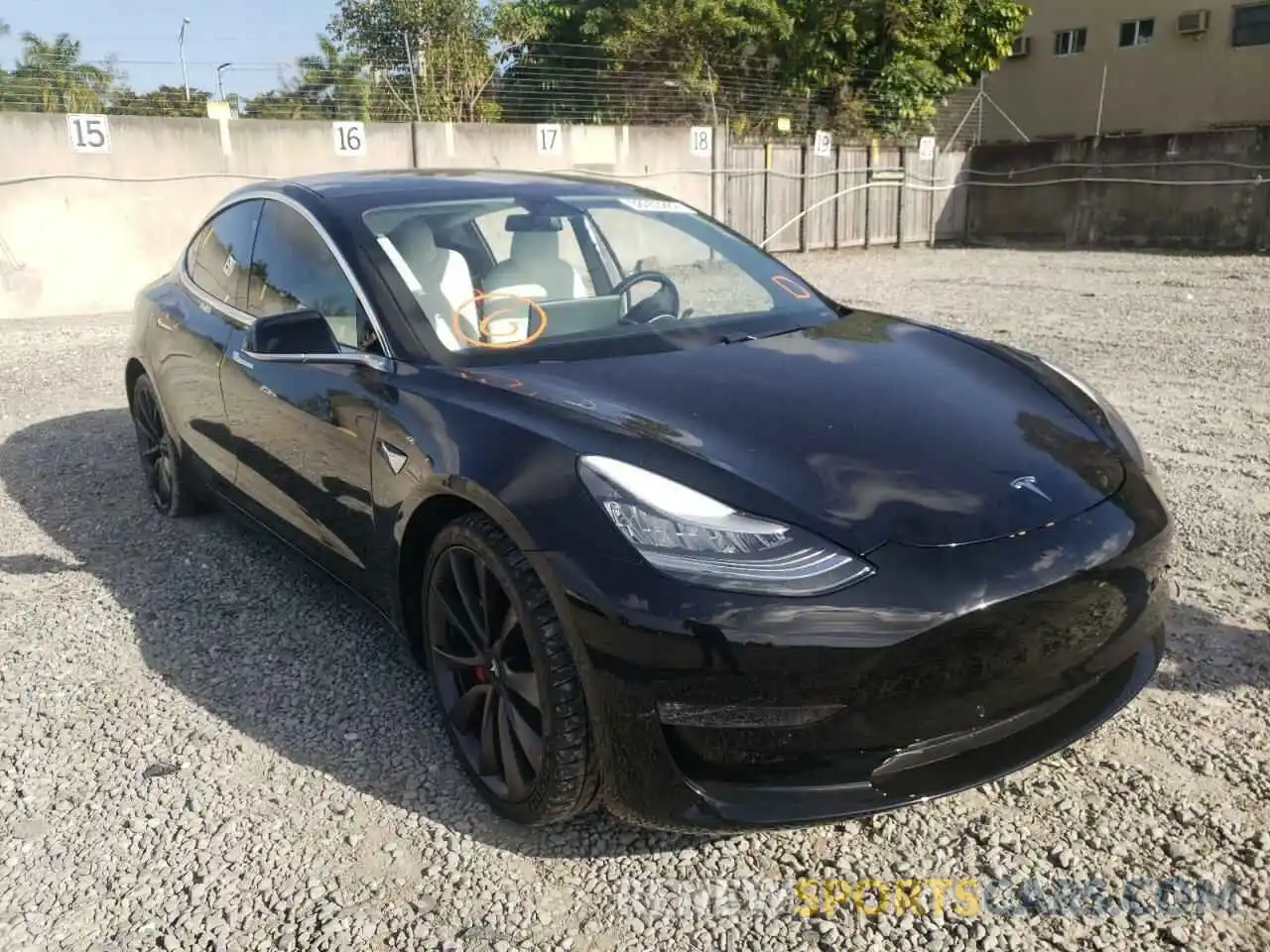 1 Фотография поврежденного автомобиля 5YJ3E1EC4LF742382 TESLA MODEL 3 2020