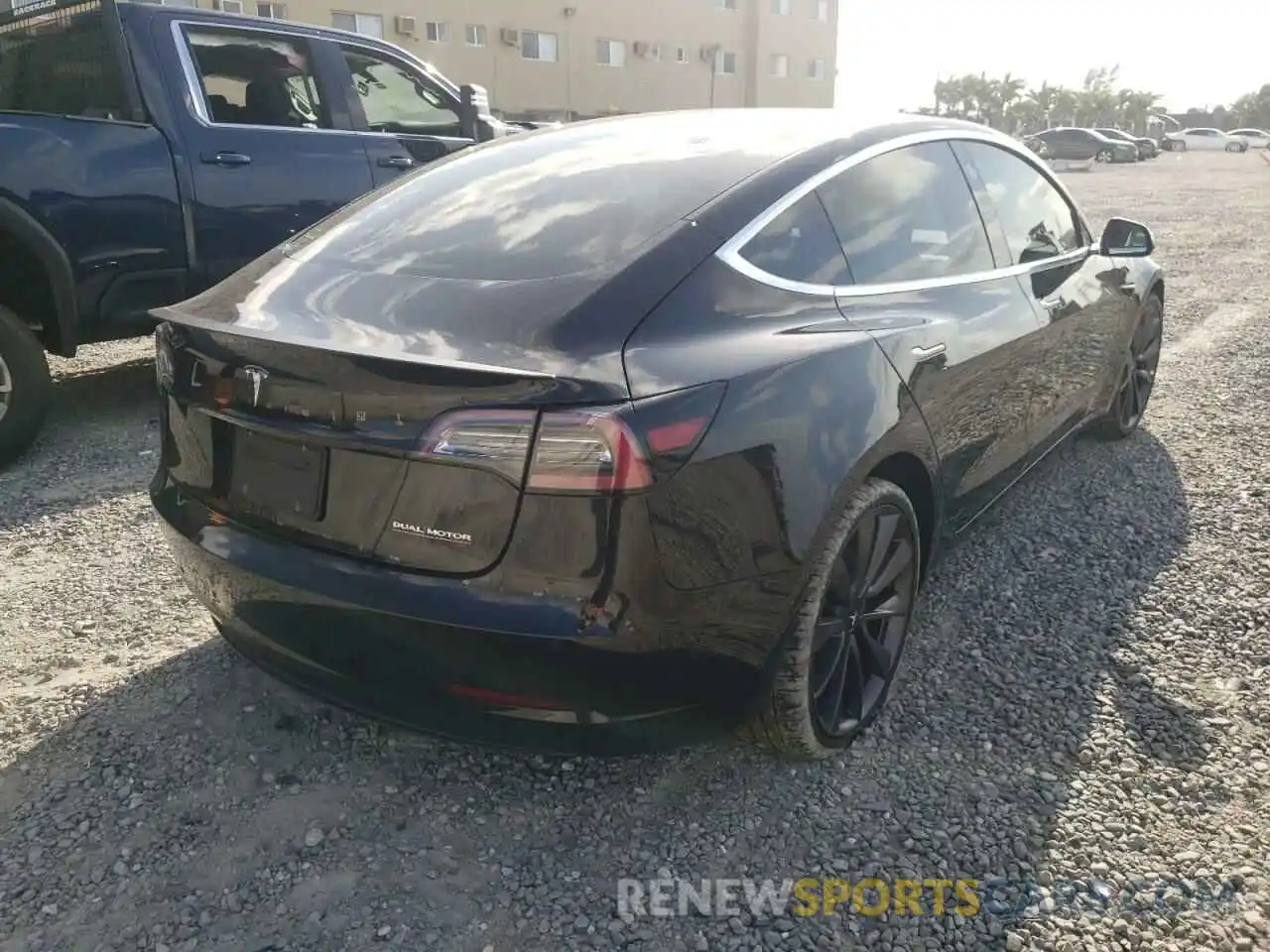 4 Photograph of a damaged car 5YJ3E1EC4LF742382 TESLA MODEL 3 2020