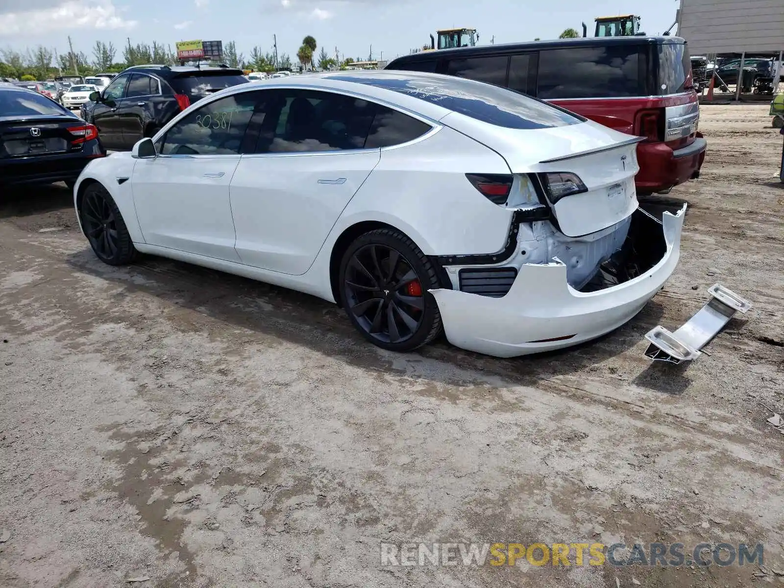 3 Photograph of a damaged car 5YJ3E1EC4LF800197 TESLA MODEL 3 2020