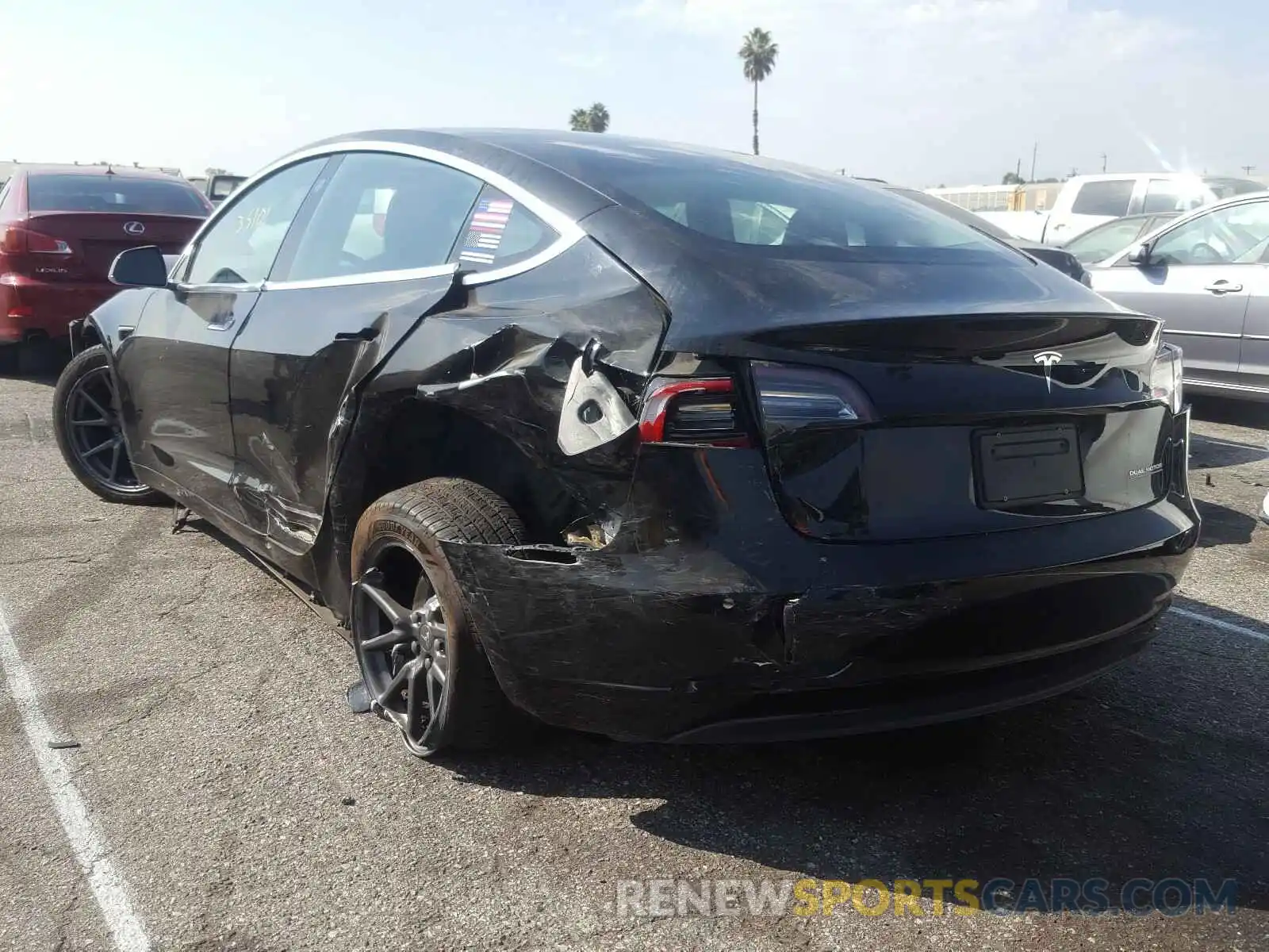 3 Photograph of a damaged car 5YJ3E1EC5LF601336 TESLA MODEL 3 2020