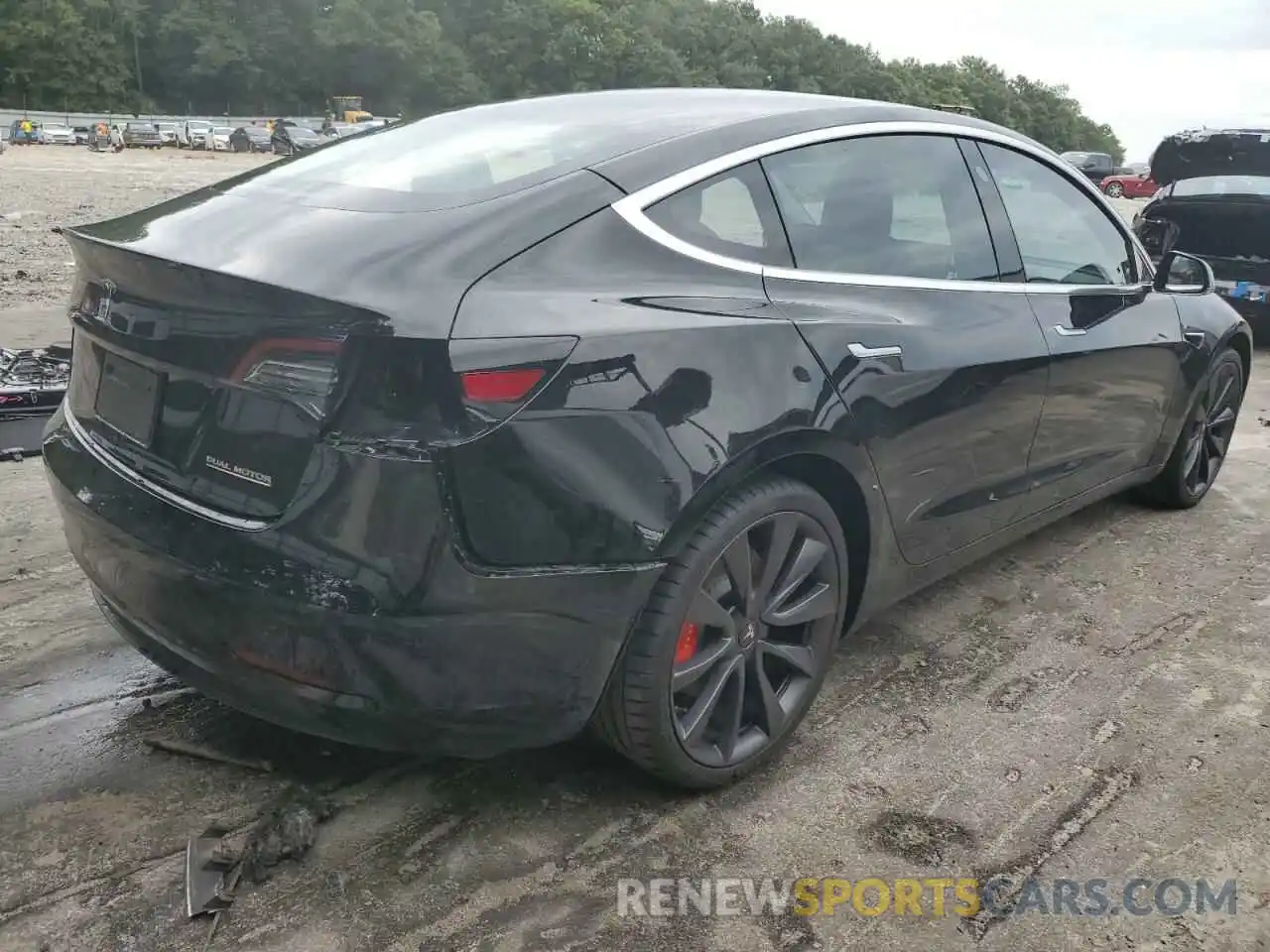 4 Photograph of a damaged car 5YJ3E1EC5LF602809 TESLA MODEL 3 2020