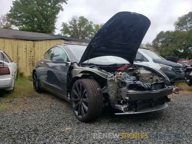 4 Photograph of a damaged car 5YJ3E1EC5LF603412 TESLA MODEL 3 2020