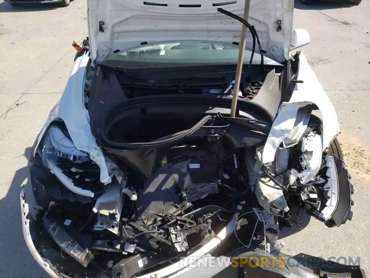 7 Photograph of a damaged car 5YJ3E1EC5LF624728 TESLA MODEL 3 2020