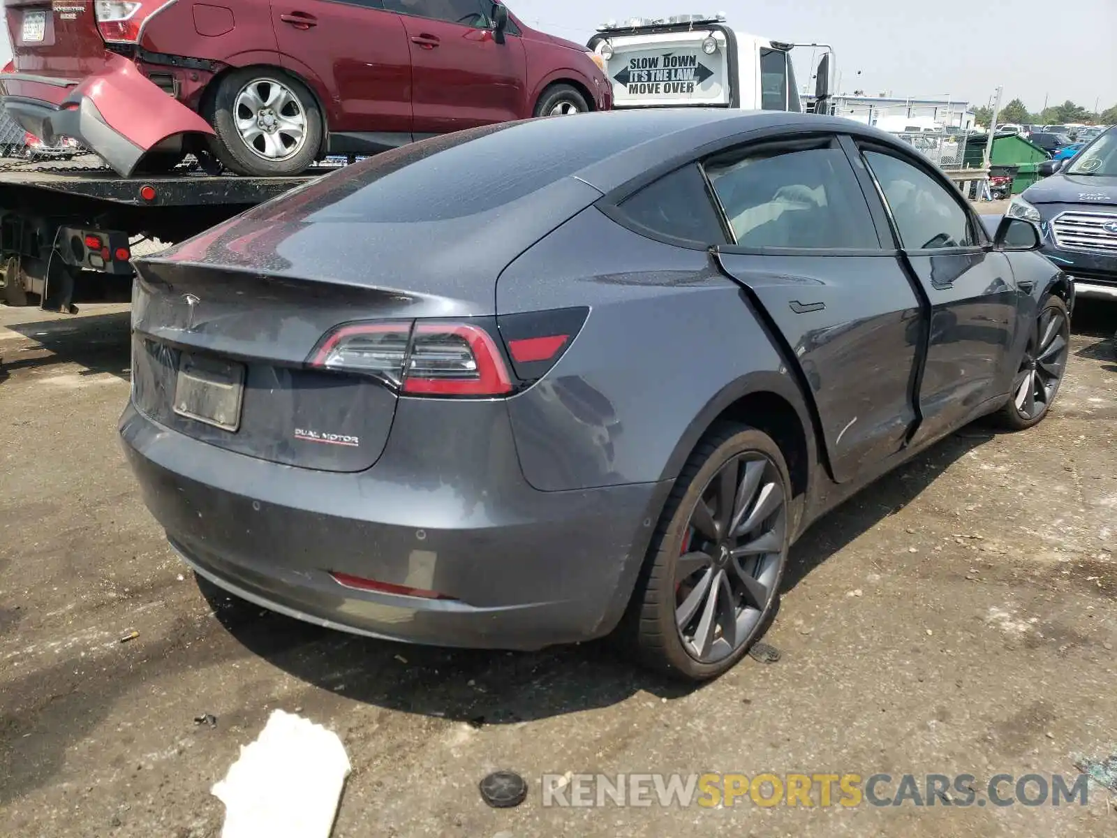 4 Фотография поврежденного автомобиля 5YJ3E1EC5LF713456 TESLA MODEL 3 2020