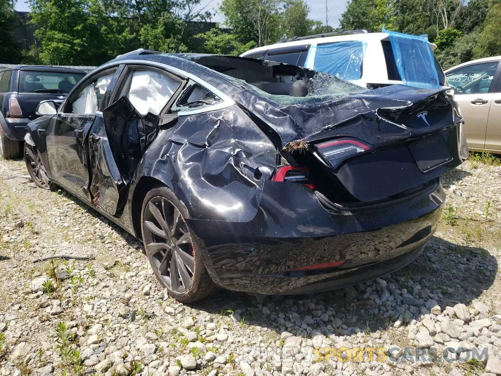 3 Photograph of a damaged car 5YJ3E1EC5LF791686 TESLA MODEL 3 2020