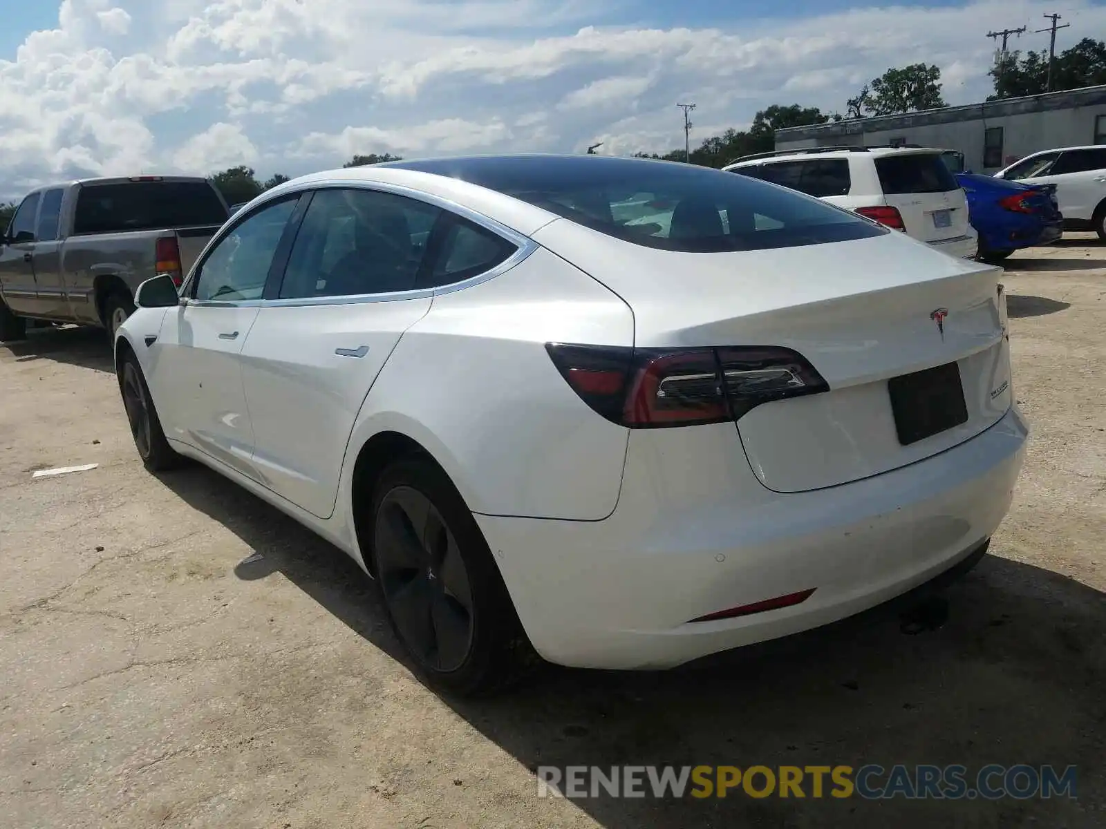 3 Photograph of a damaged car 5YJ3E1EC6LF602530 TESLA MODEL 3 2020