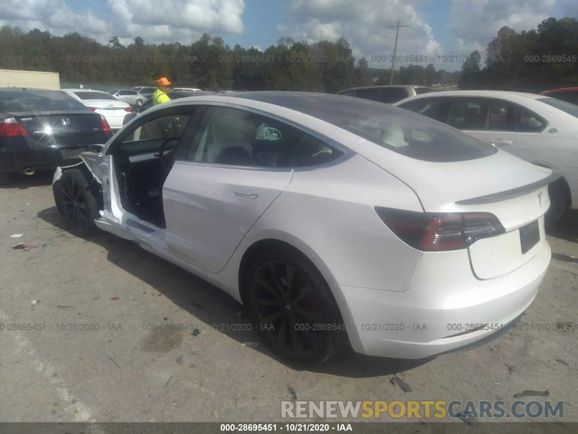 3 Photograph of a damaged car 5YJ3E1EC6LF603628 TESLA MODEL 3 2020