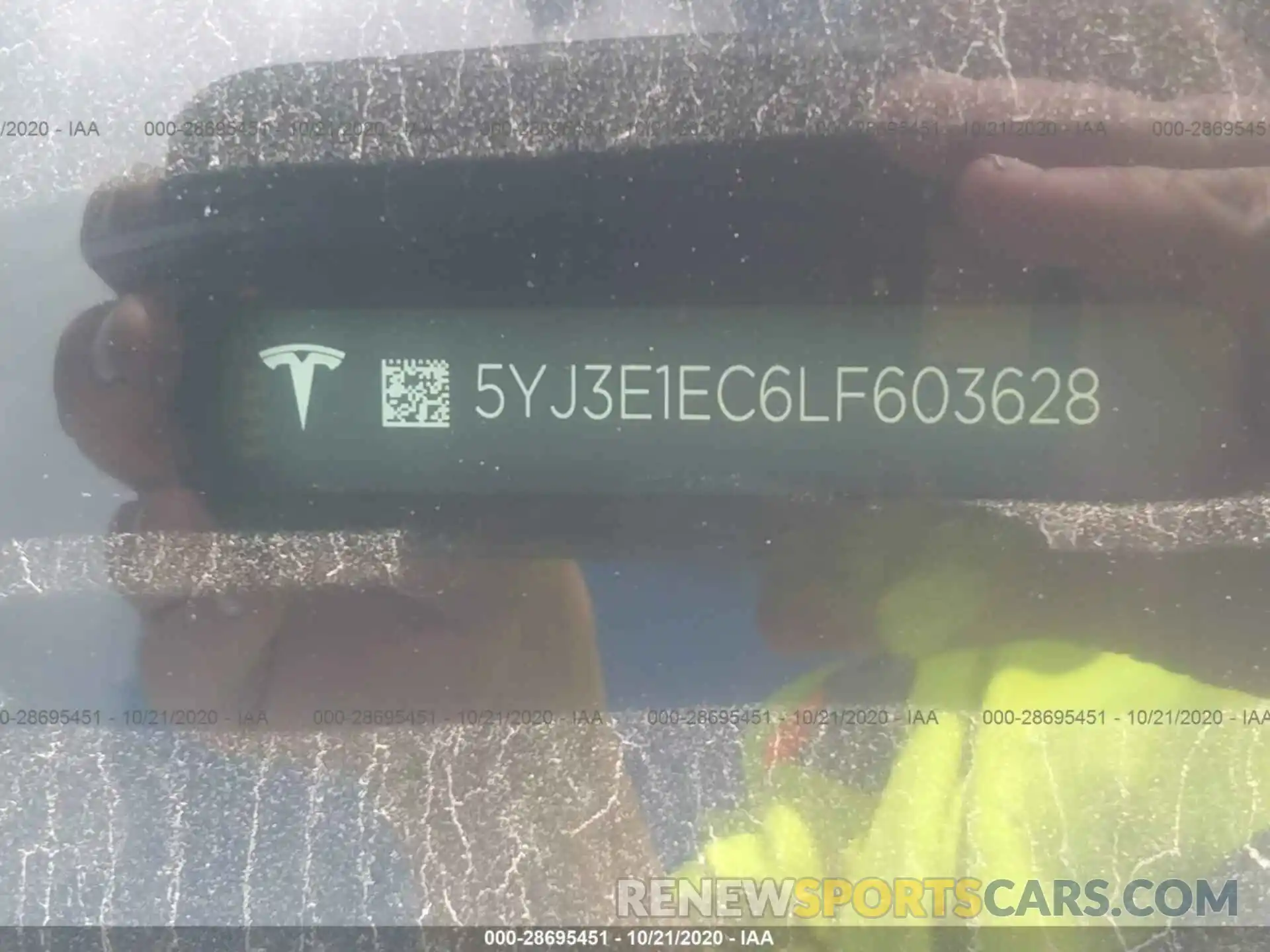 9 Photograph of a damaged car 5YJ3E1EC6LF603628 TESLA MODEL 3 2020