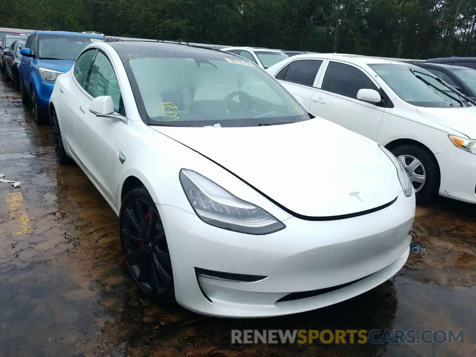 1 Photograph of a damaged car 5YJ3E1EC6LF642056 TESLA MODEL 3 2020