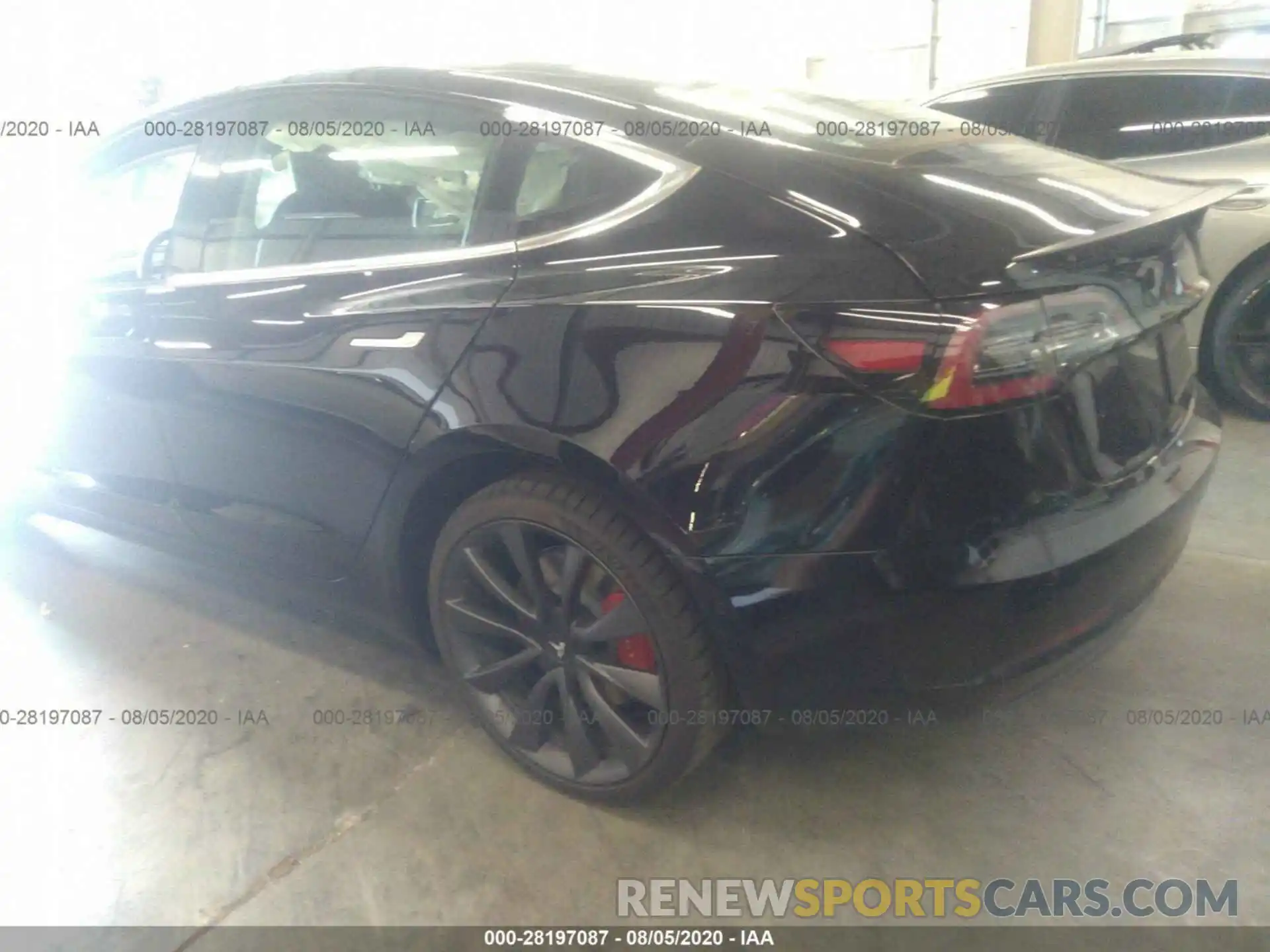 3 Photograph of a damaged car 5YJ3E1EC6LF669192 TESLA MODEL 3 2020