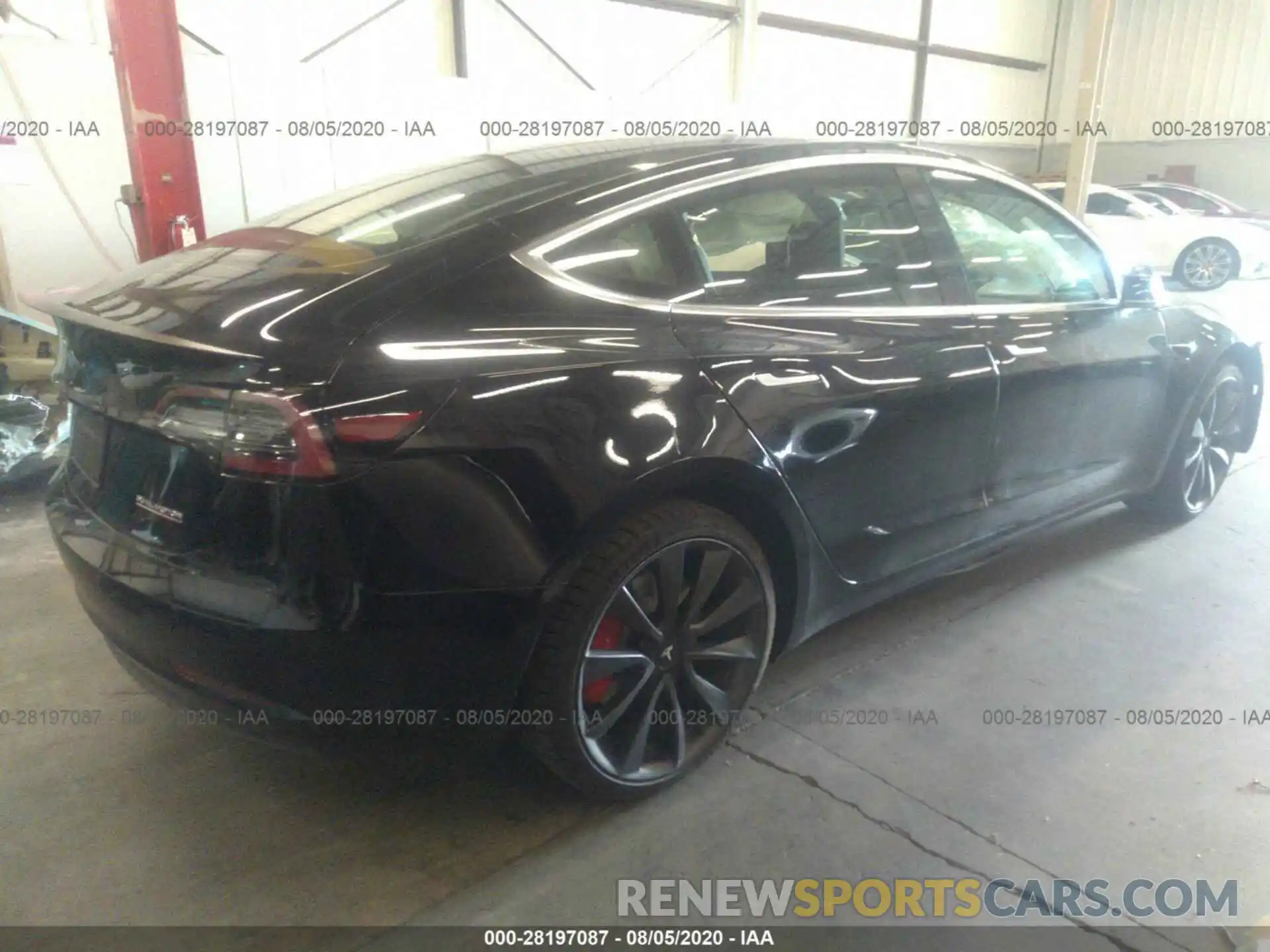 4 Photograph of a damaged car 5YJ3E1EC6LF669192 TESLA MODEL 3 2020