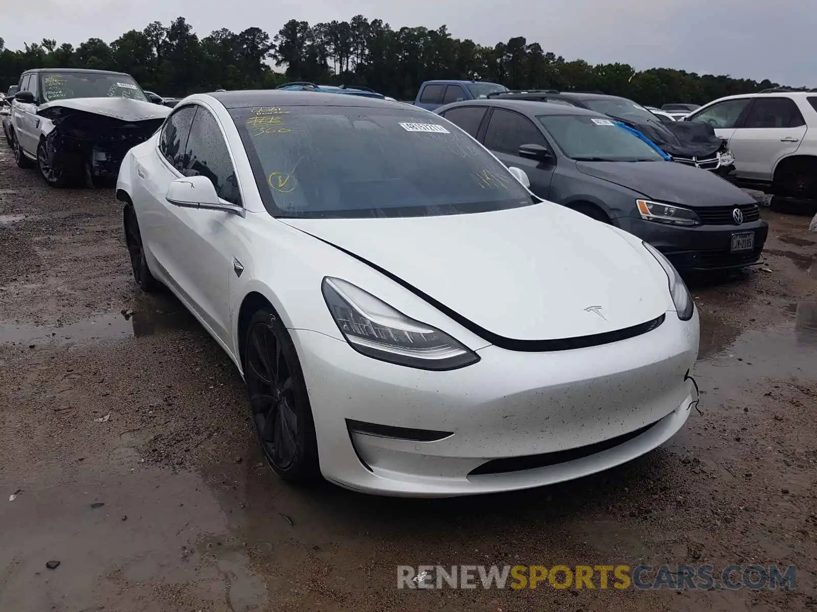 1 Photograph of a damaged car 5YJ3E1EC6LF715068 TESLA MODEL 3 2020