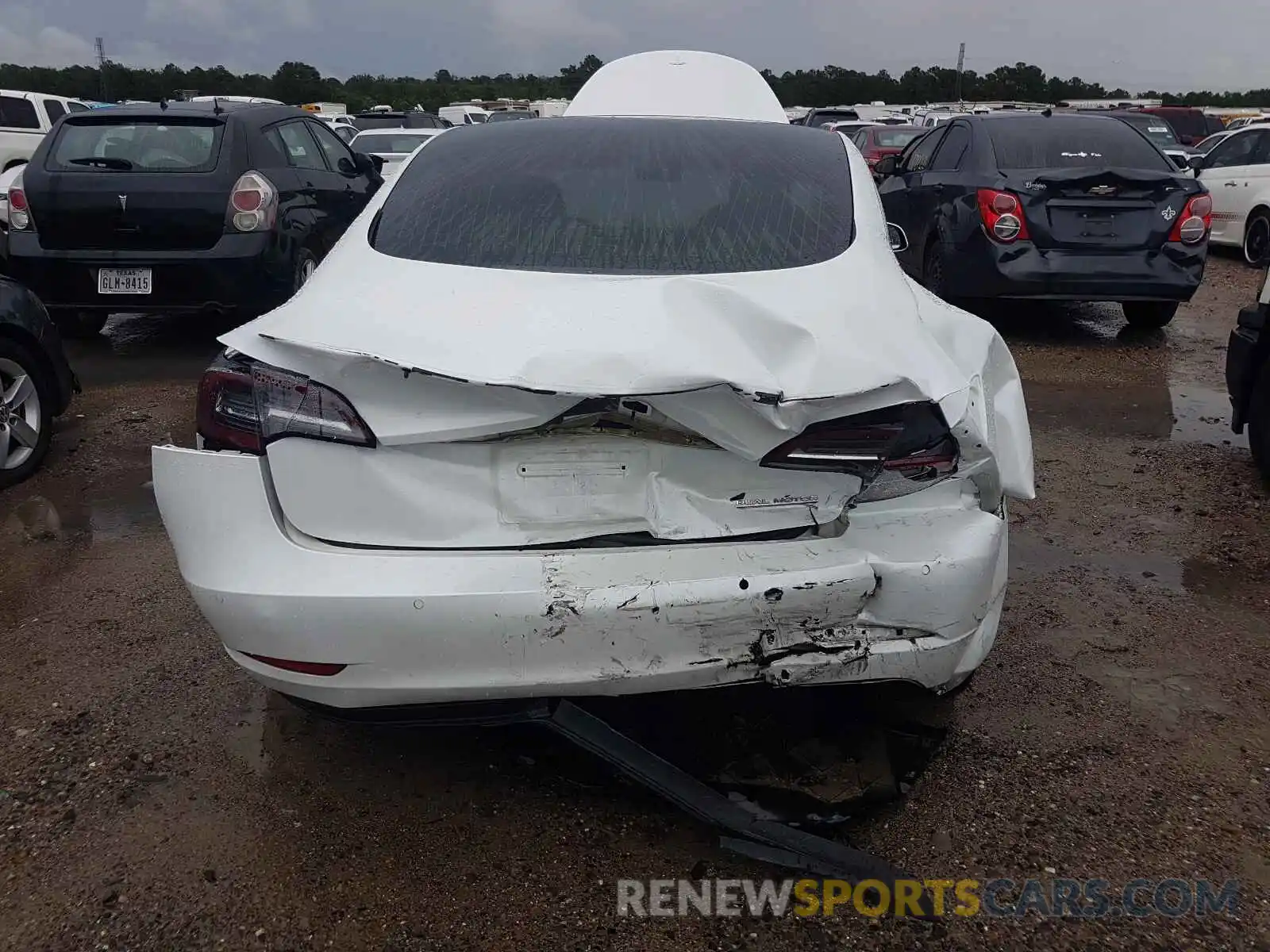 9 Photograph of a damaged car 5YJ3E1EC6LF715068 TESLA MODEL 3 2020