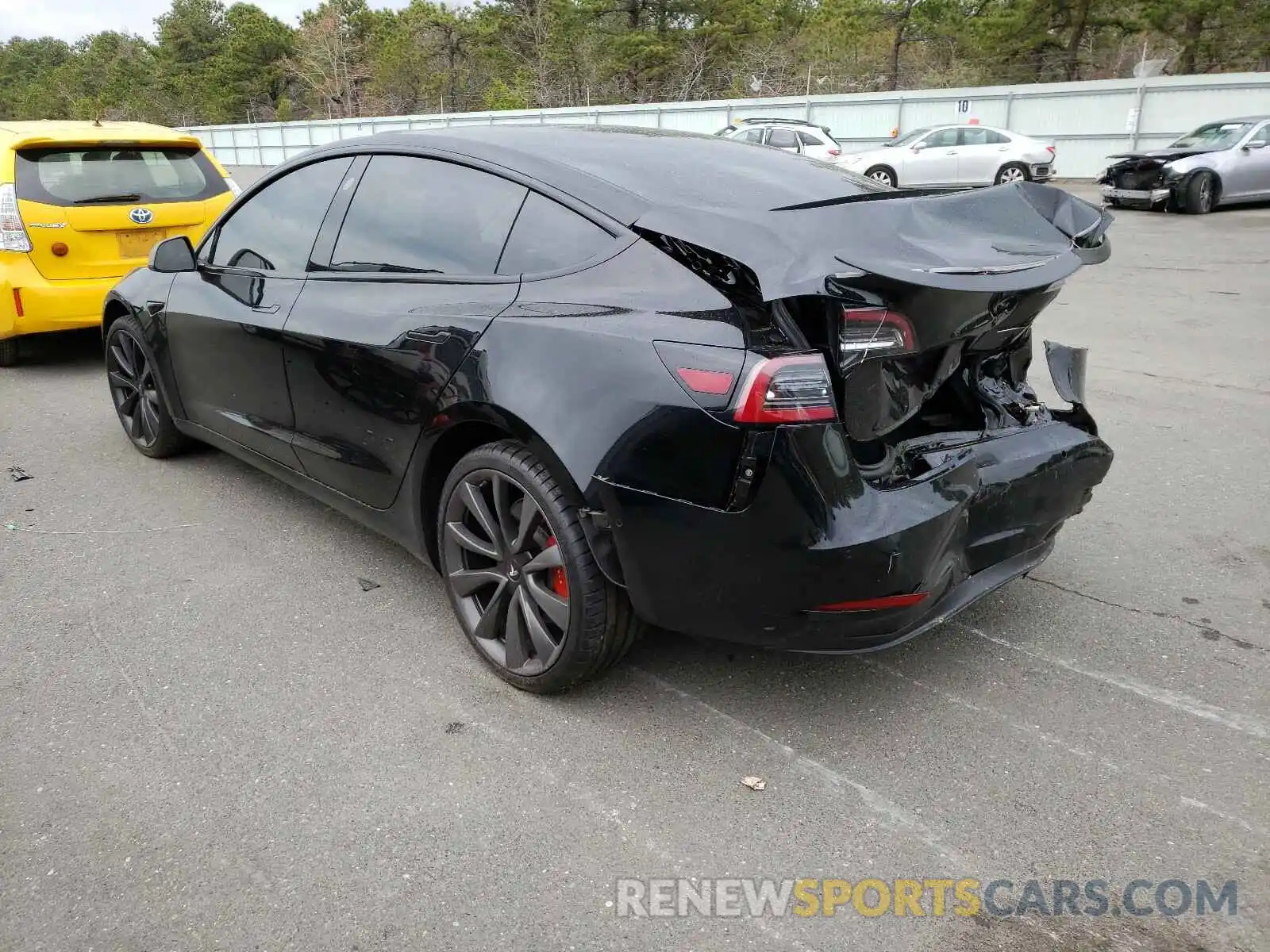 3 Photograph of a damaged car 5YJ3E1EC6LF736082 TESLA MODEL 3 2020