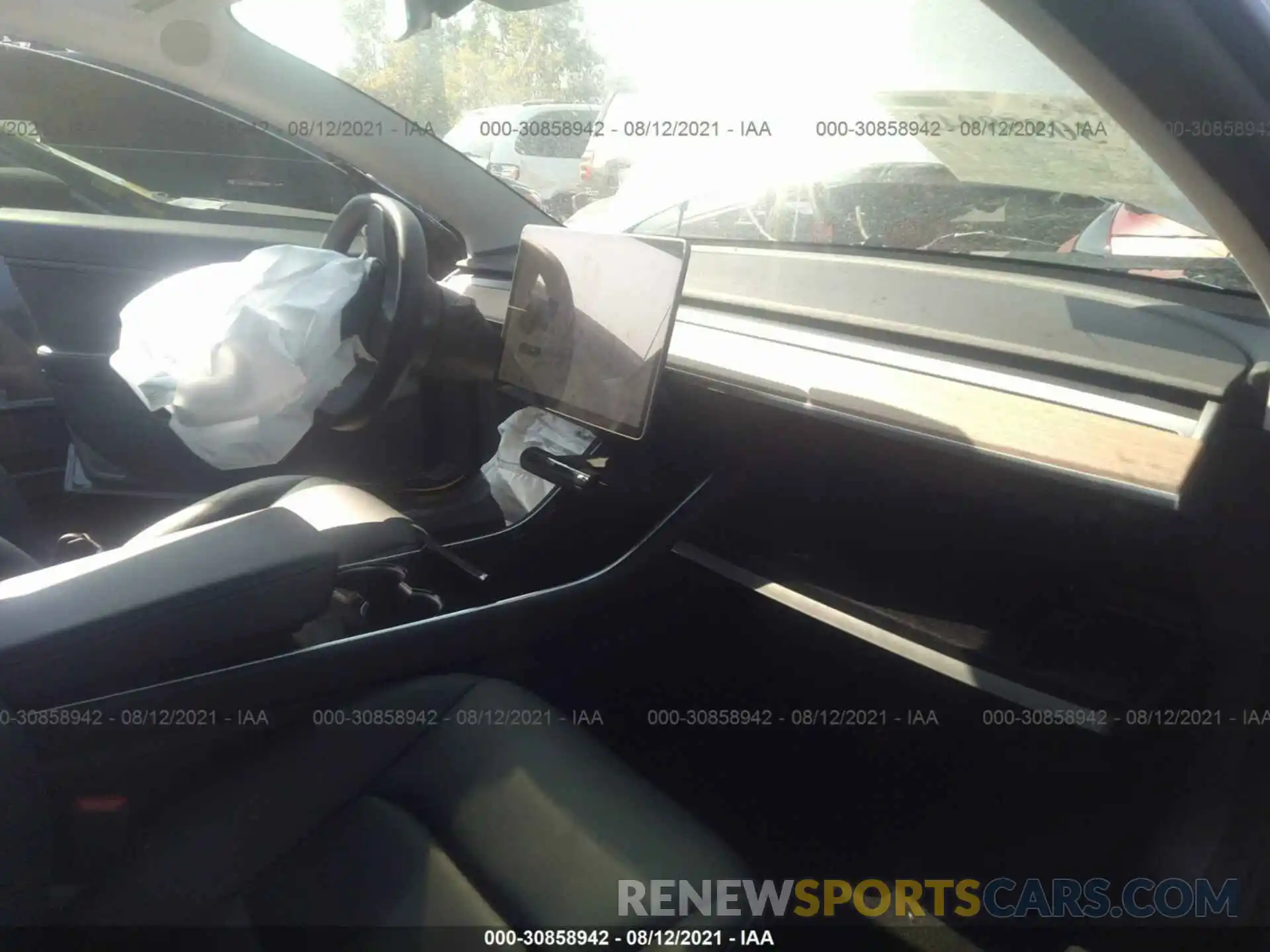 5 Photograph of a damaged car 5YJ3E1EC6LF796203 TESLA MODEL 3 2020