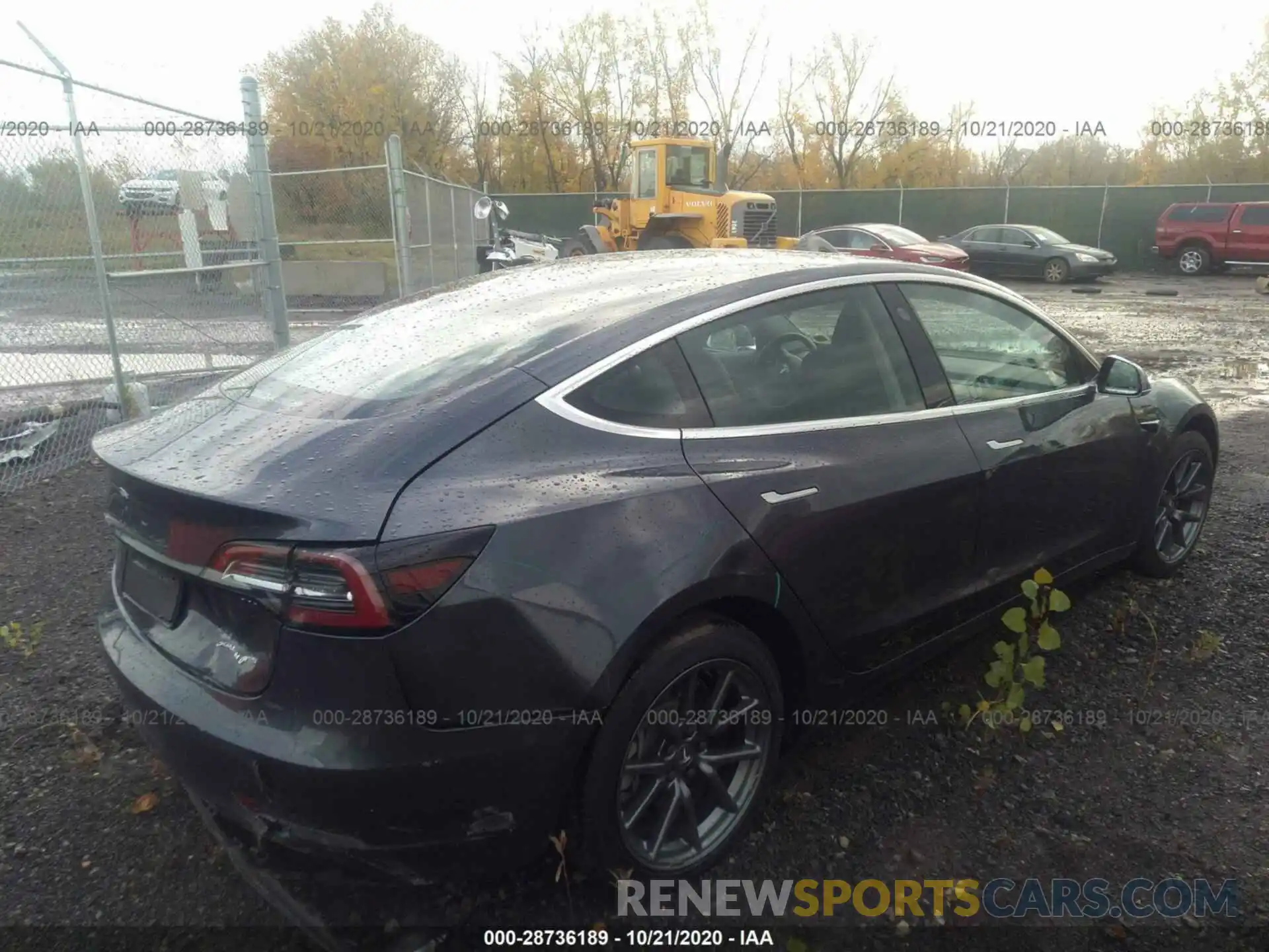 4 Фотография поврежденного автомобиля 5YJ3E1EC7LF586211 TESLA MODEL 3 2020