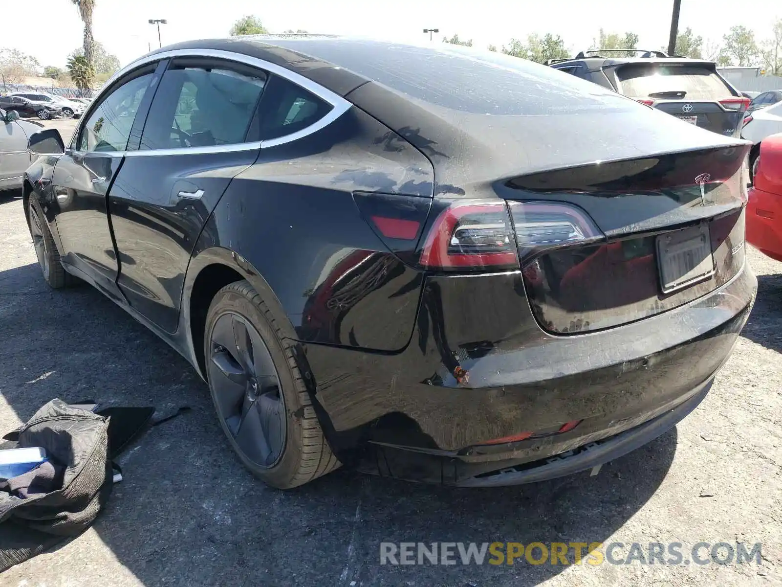 3 Photograph of a damaged car 5YJ3E1EC7LF601323 TESLA MODEL 3 2020