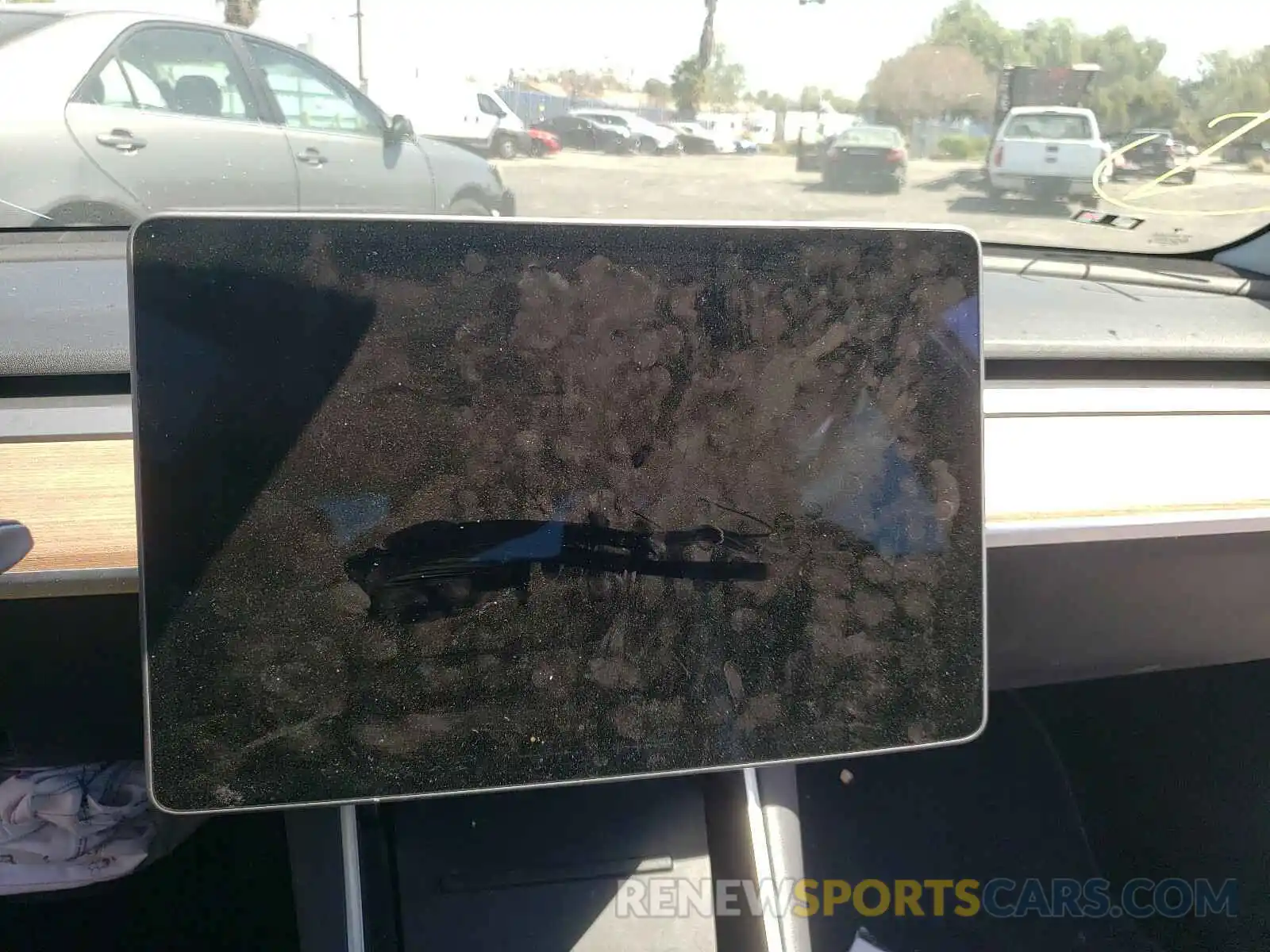 9 Photograph of a damaged car 5YJ3E1EC7LF601323 TESLA MODEL 3 2020