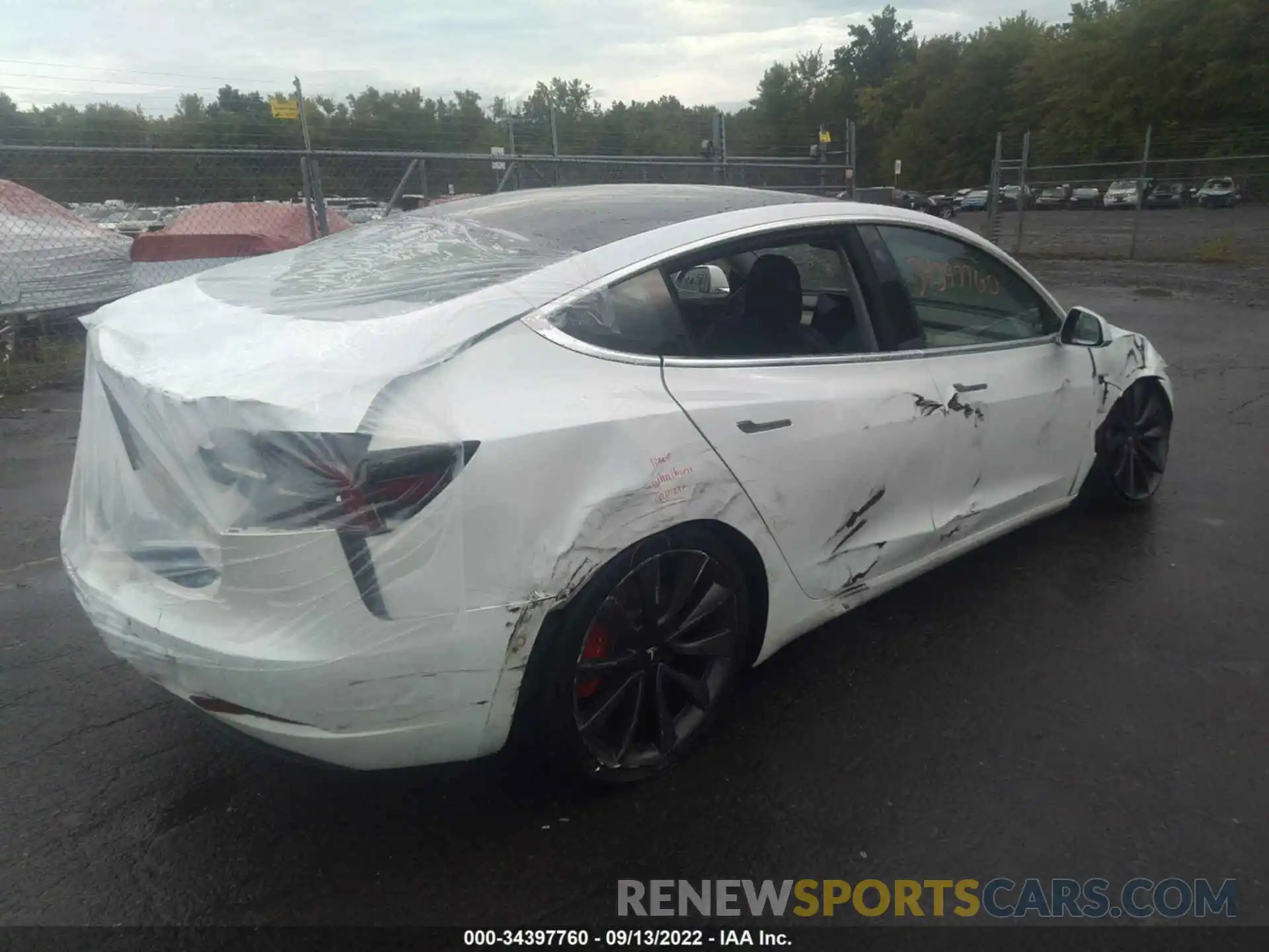 4 Photograph of a damaged car 5YJ3E1EC7LF624245 TESLA MODEL 3 2020