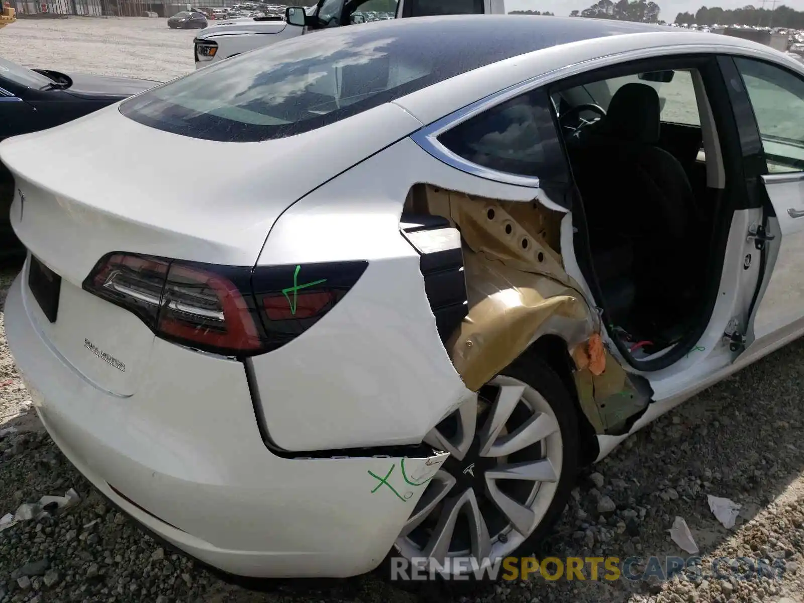 9 Photograph of a damaged car 5YJ3E1EC7LF627579 TESLA MODEL 3 2020