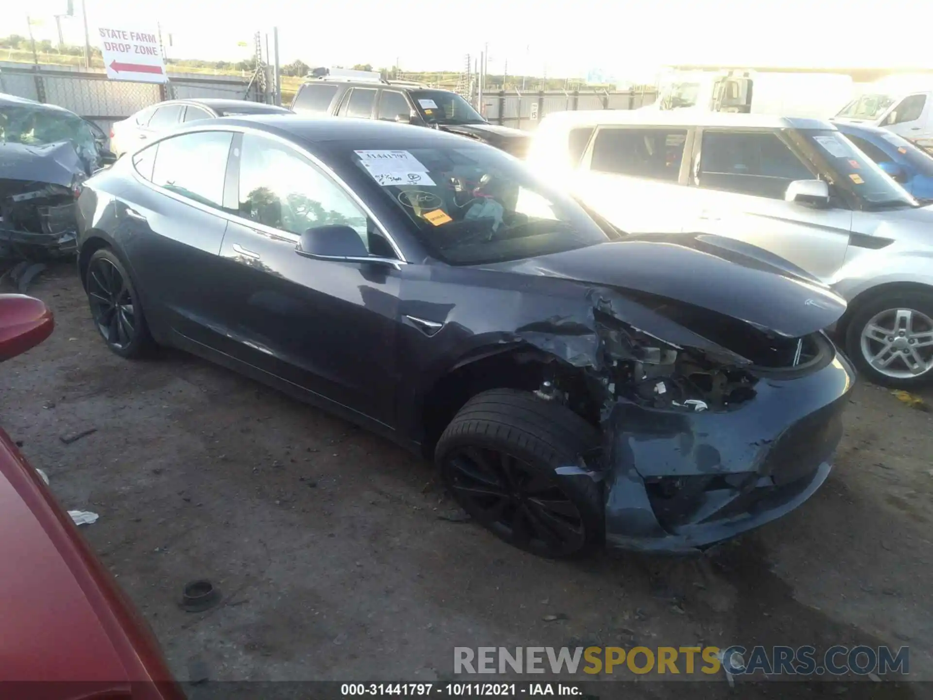 1 Photograph of a damaged car 5YJ3E1EC7LF646911 TESLA MODEL 3 2020