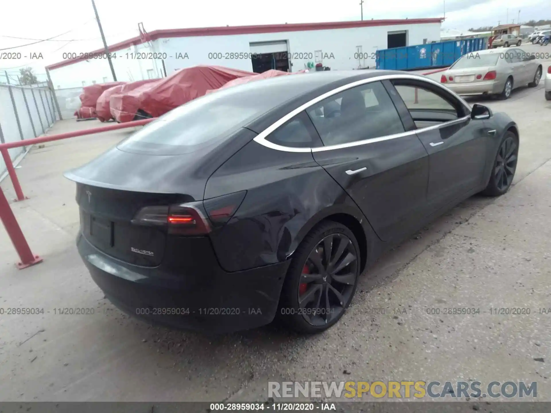 4 Фотография поврежденного автомобиля 5YJ3E1EC7LF713040 TESLA MODEL 3 2020