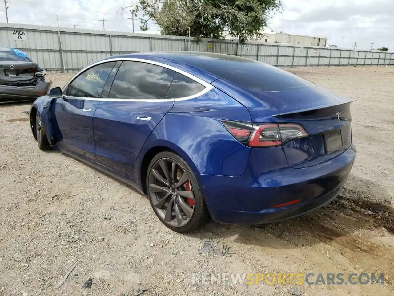 3 Photograph of a damaged car 5YJ3E1EC7LF713913 TESLA MODEL 3 2020