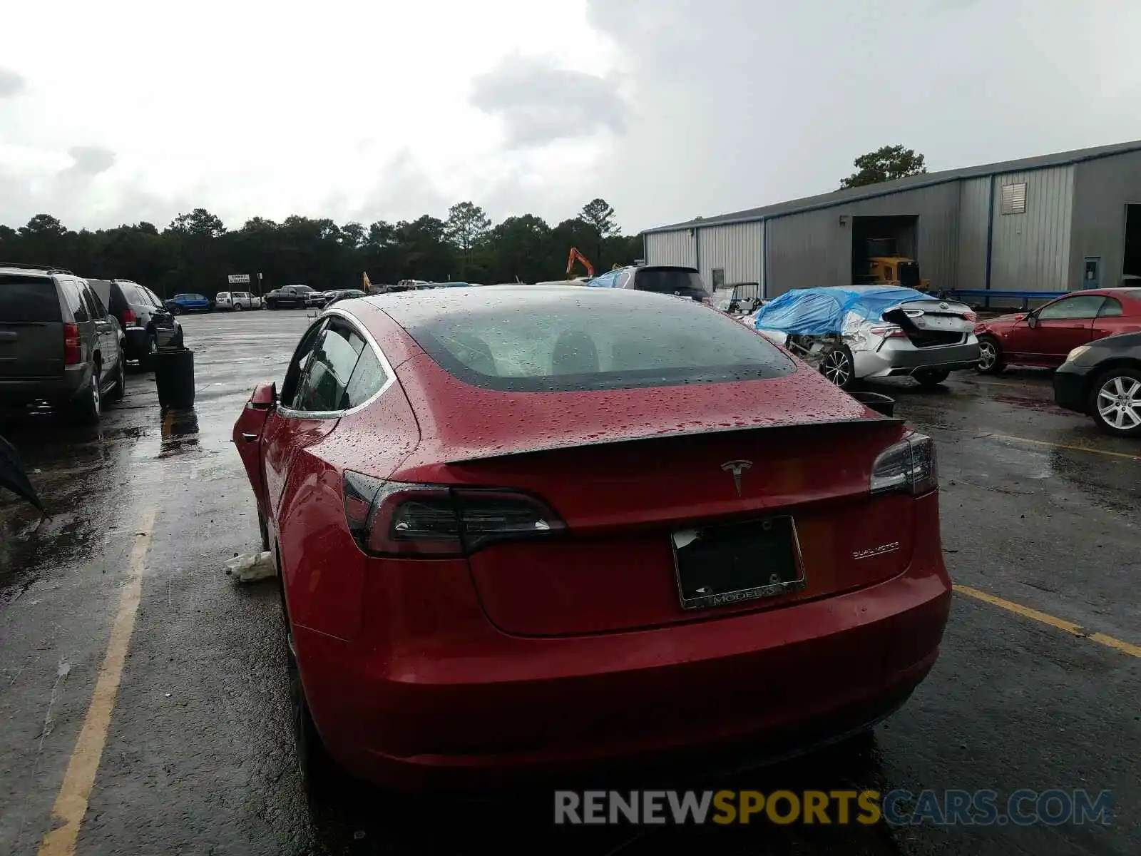 3 Photograph of a damaged car 5YJ3E1EC7LF736379 TESLA MODEL 3 2020