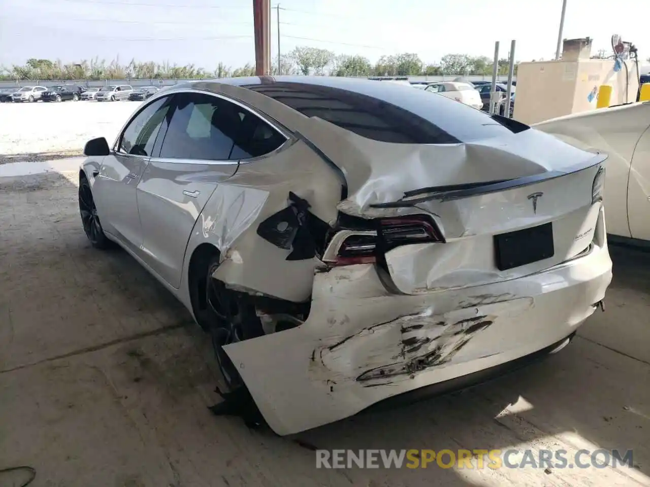 3 Photograph of a damaged car 5YJ3E1EC7LF774999 TESLA MODEL 3 2020