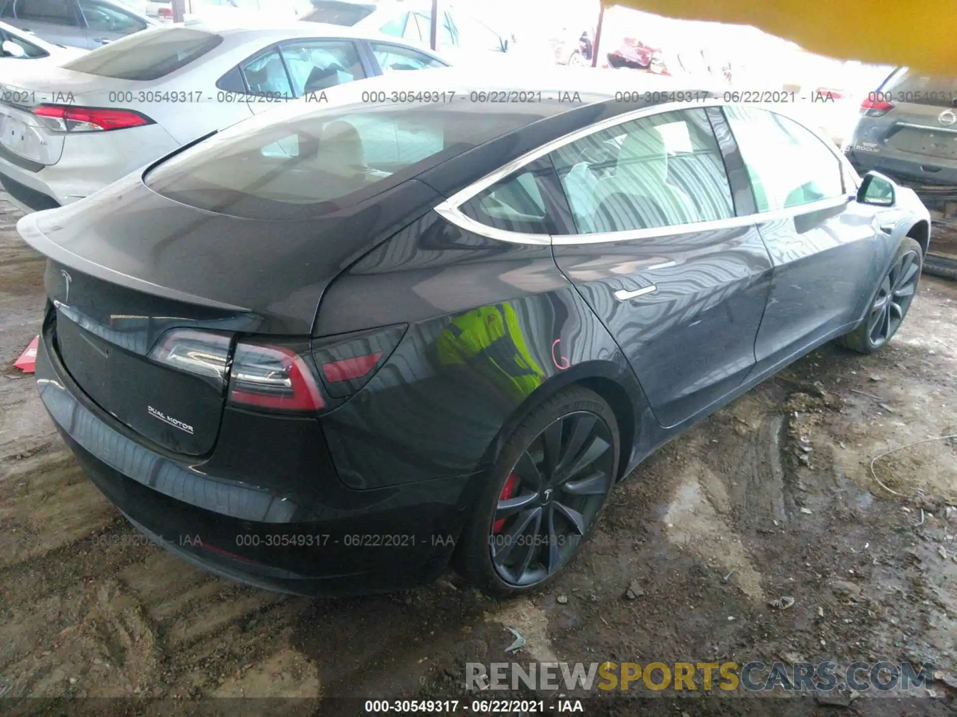 4 Photograph of a damaged car 5YJ3E1EC7LF796419 TESLA MODEL 3 2020