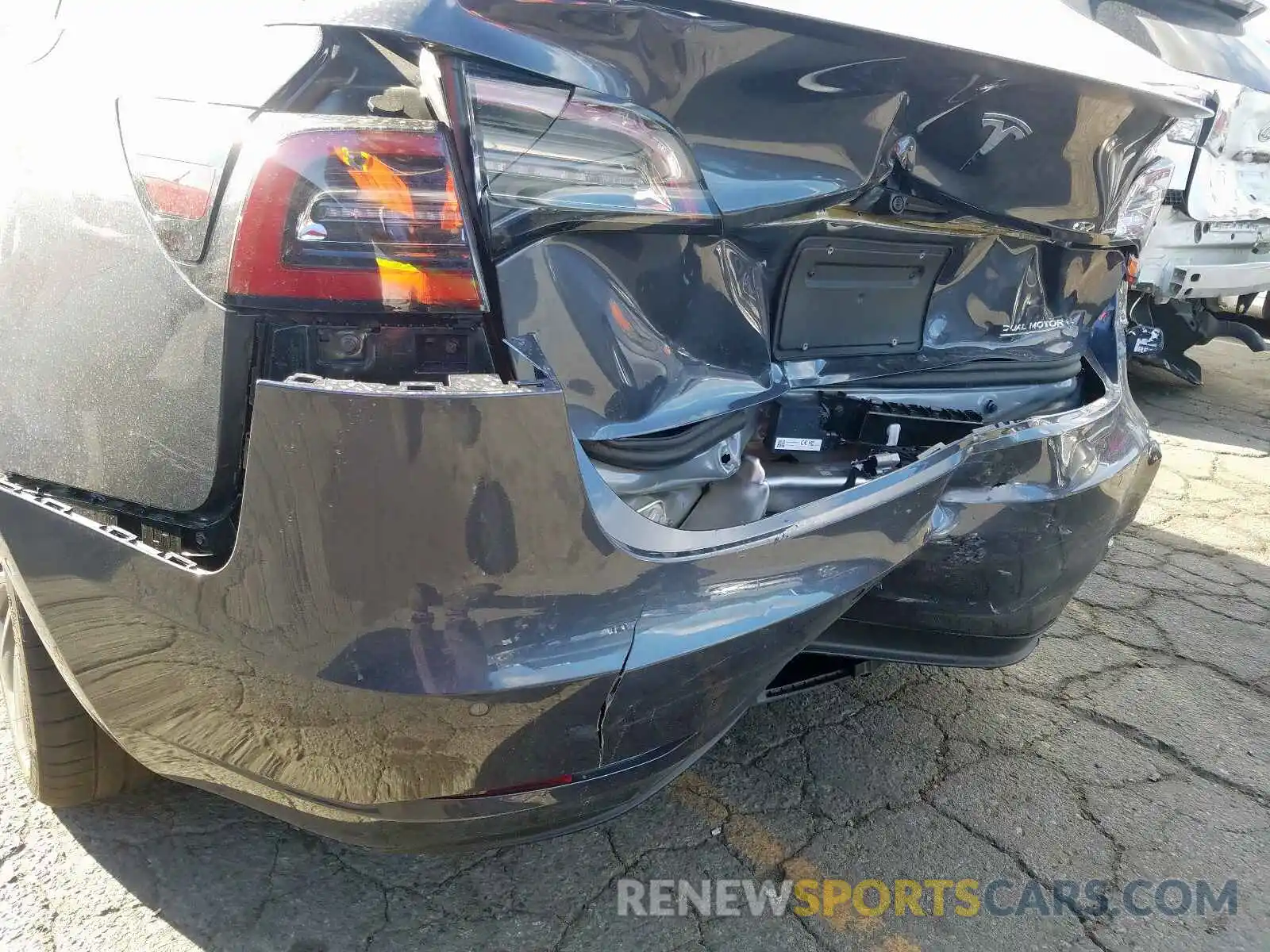 9 Photograph of a damaged car 5YJ3E1EC8LF623749 TESLA MODEL 3 2020