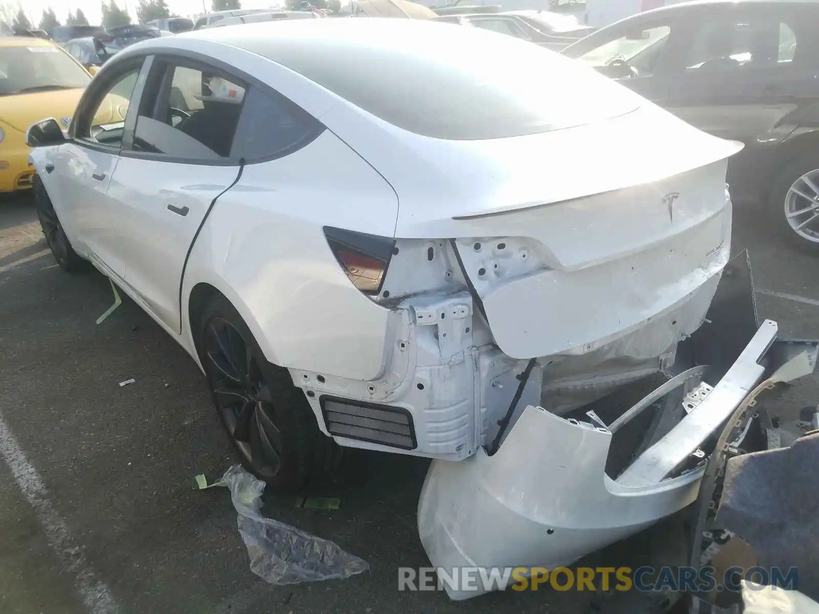 3 Photograph of a damaged car 5YJ3E1EC8LF623931 TESLA MODEL 3 2020