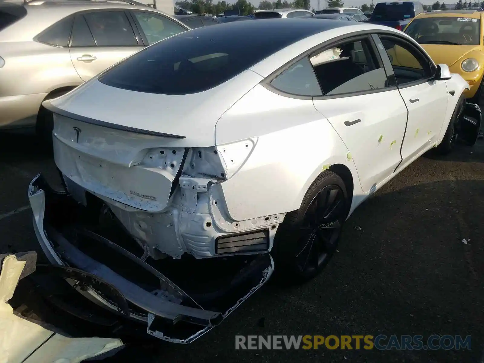 4 Photograph of a damaged car 5YJ3E1EC8LF623931 TESLA MODEL 3 2020