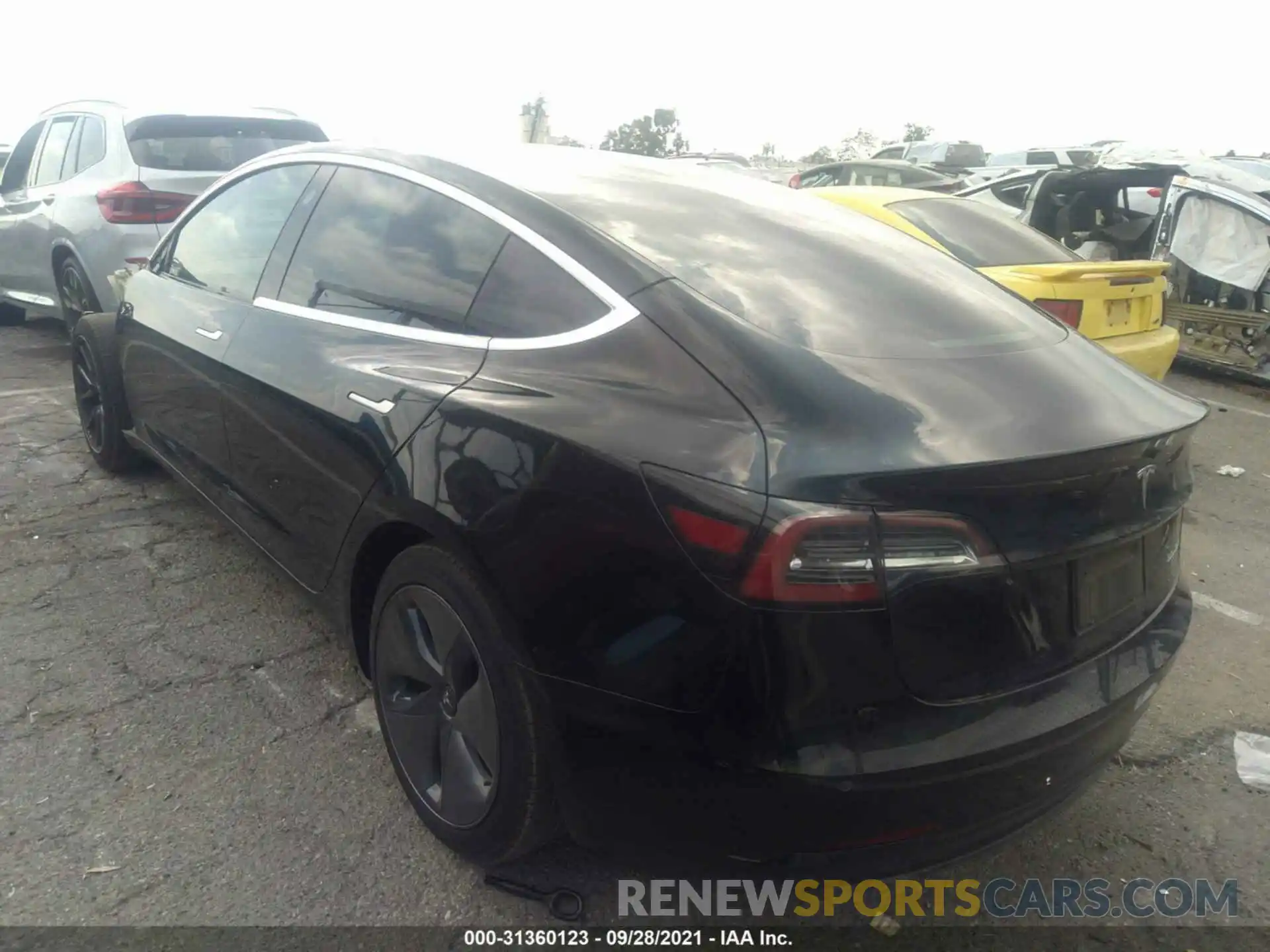 3 Photograph of a damaged car 5YJ3E1EC8LF742045 TESLA MODEL 3 2020