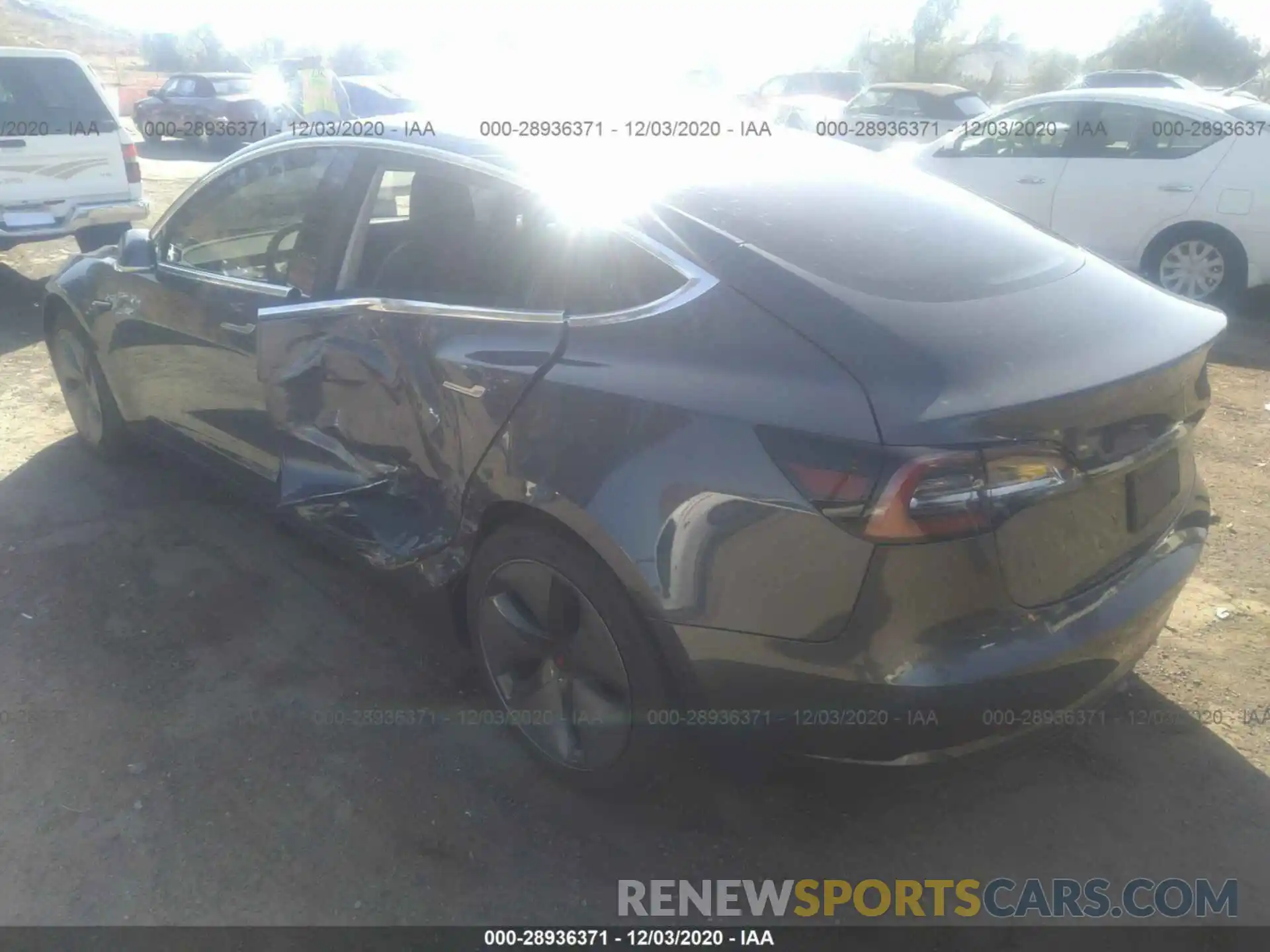 3 Photograph of a damaged car 5YJ3E1EC9LF601601 TESLA MODEL 3 2020