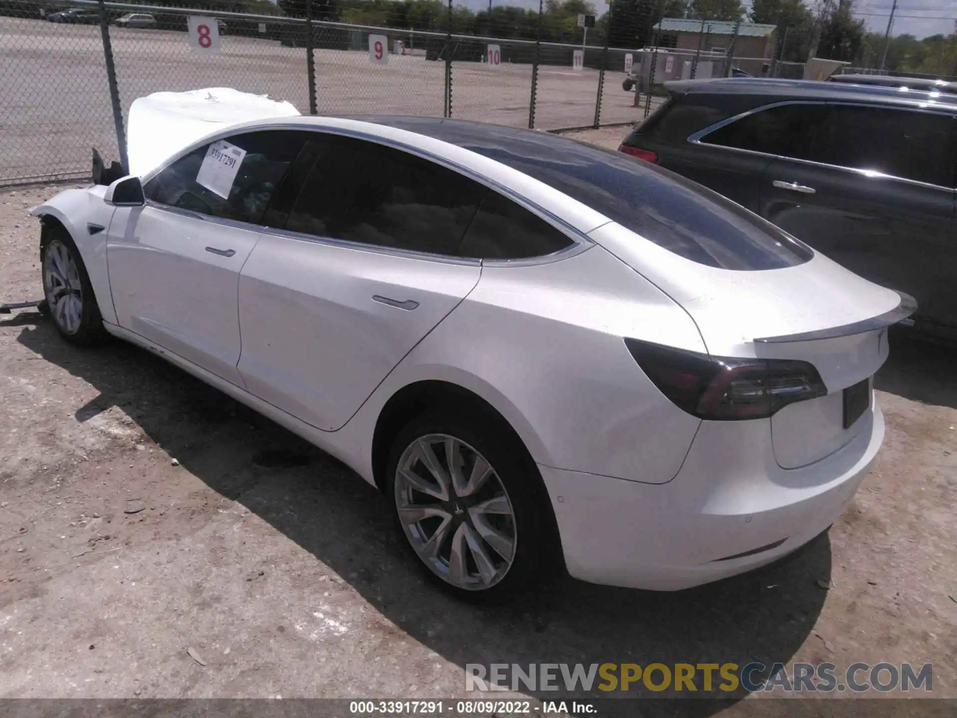 3 Photograph of a damaged car 5YJ3E1EC9LF627647 TESLA MODEL 3 2020