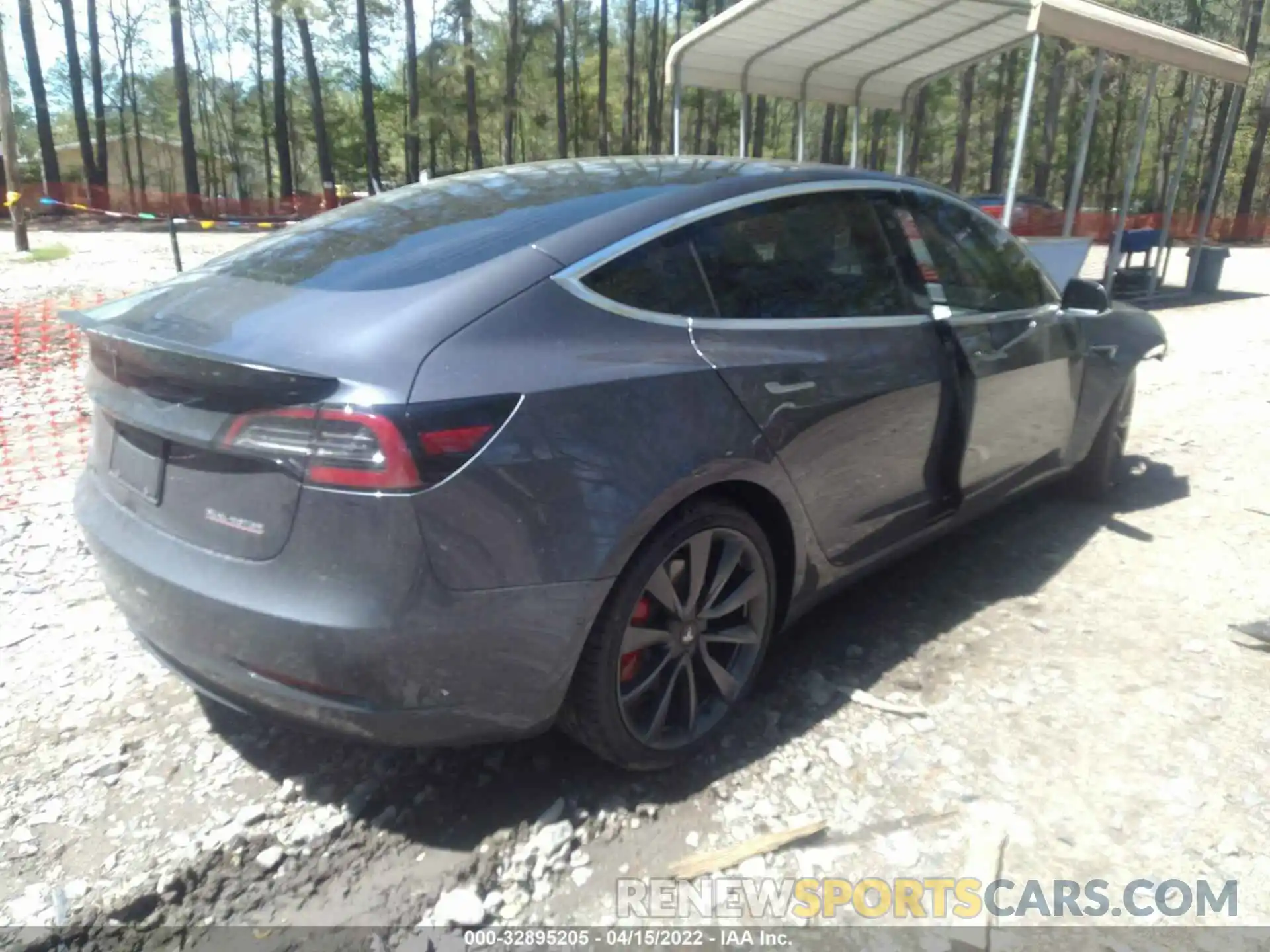 4 Photograph of a damaged car 5YJ3E1EC9LF641712 TESLA MODEL 3 2020