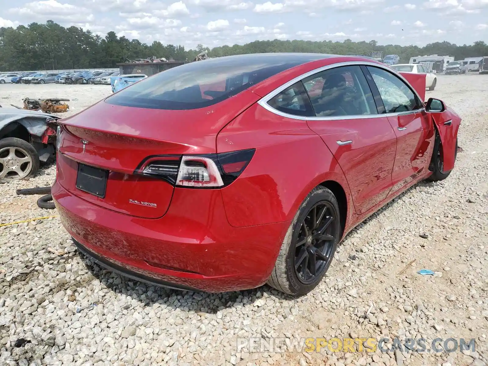 4 Фотография поврежденного автомобиля 5YJ3E1ECXLF586395 TESLA MODEL 3 2020