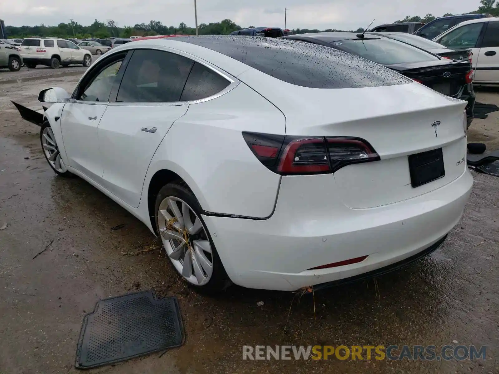 3 Photograph of a damaged car 5YJ3E1ECXLF587109 TESLA MODEL 3 2020