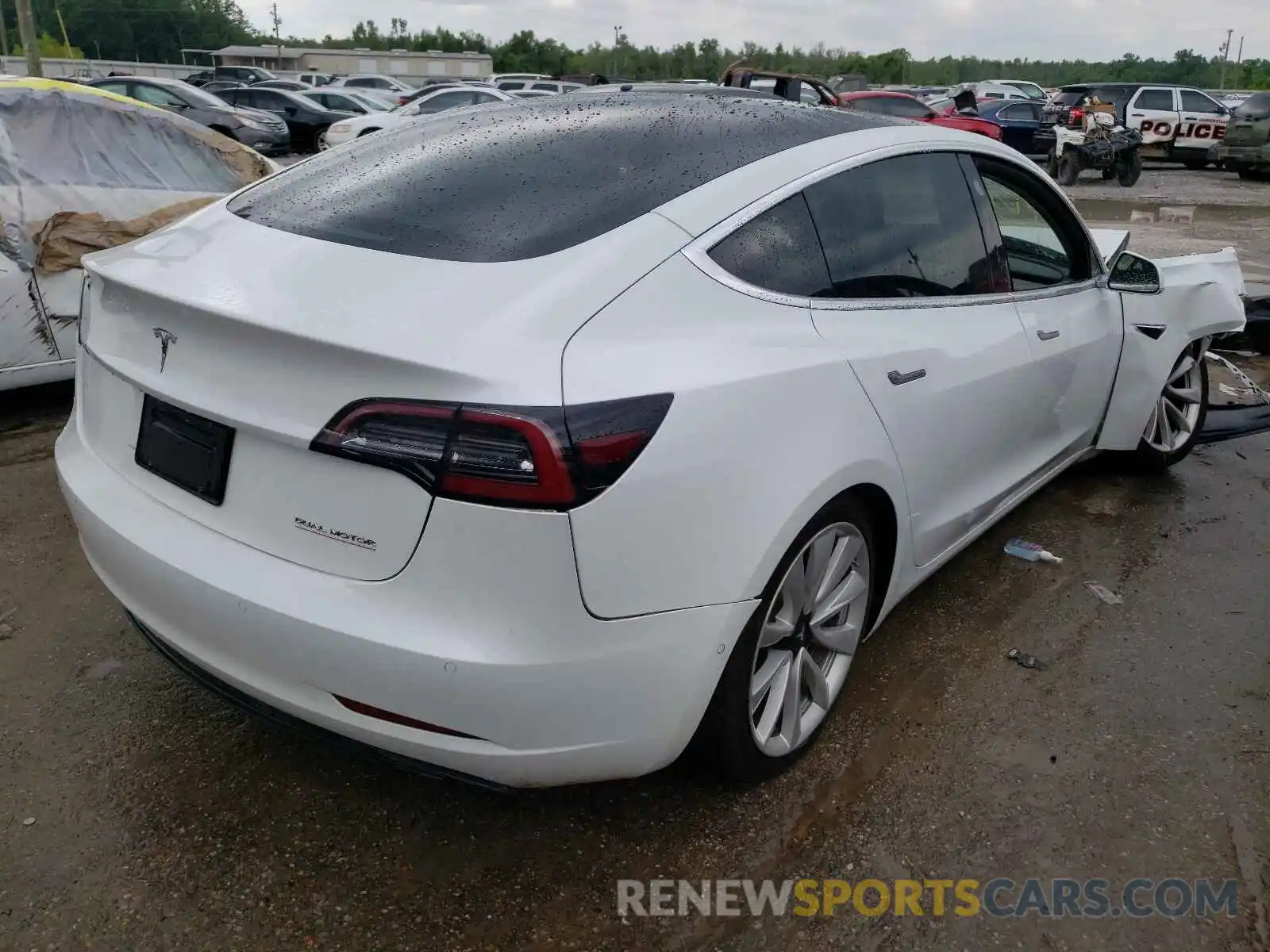 4 Photograph of a damaged car 5YJ3E1ECXLF587109 TESLA MODEL 3 2020