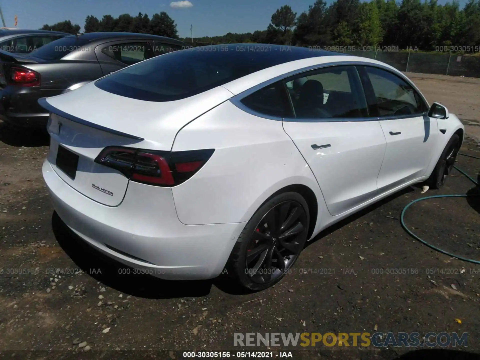 4 Фотография поврежденного автомобиля 5YJ3E1ECXLF623963 TESLA MODEL 3 2020