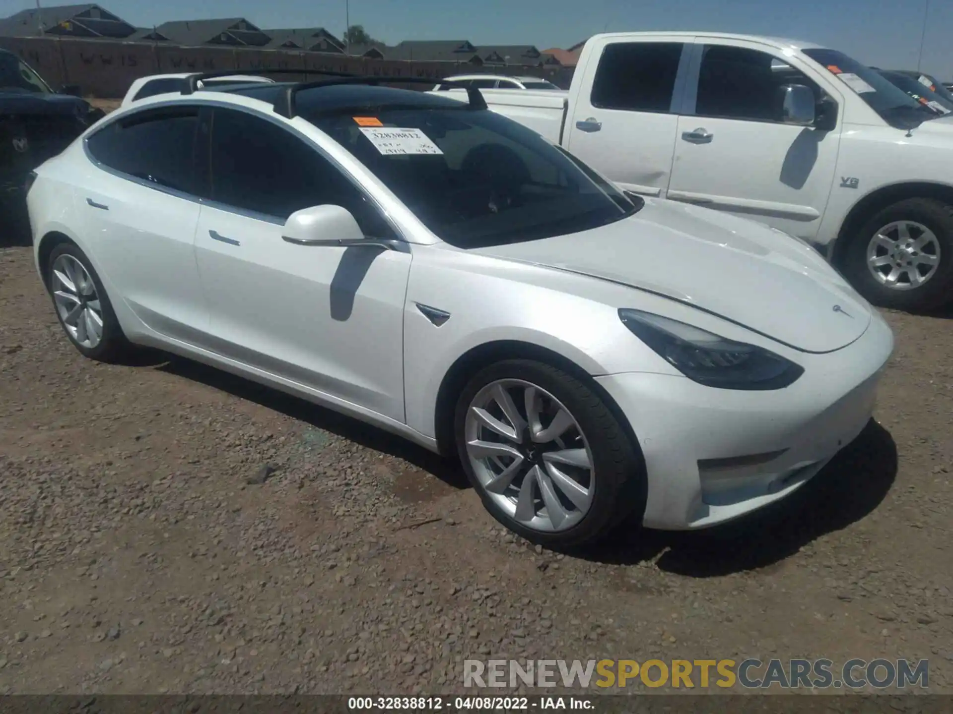 1 Photograph of a damaged car 5YJ3E1ECXLF627530 TESLA MODEL 3 2020