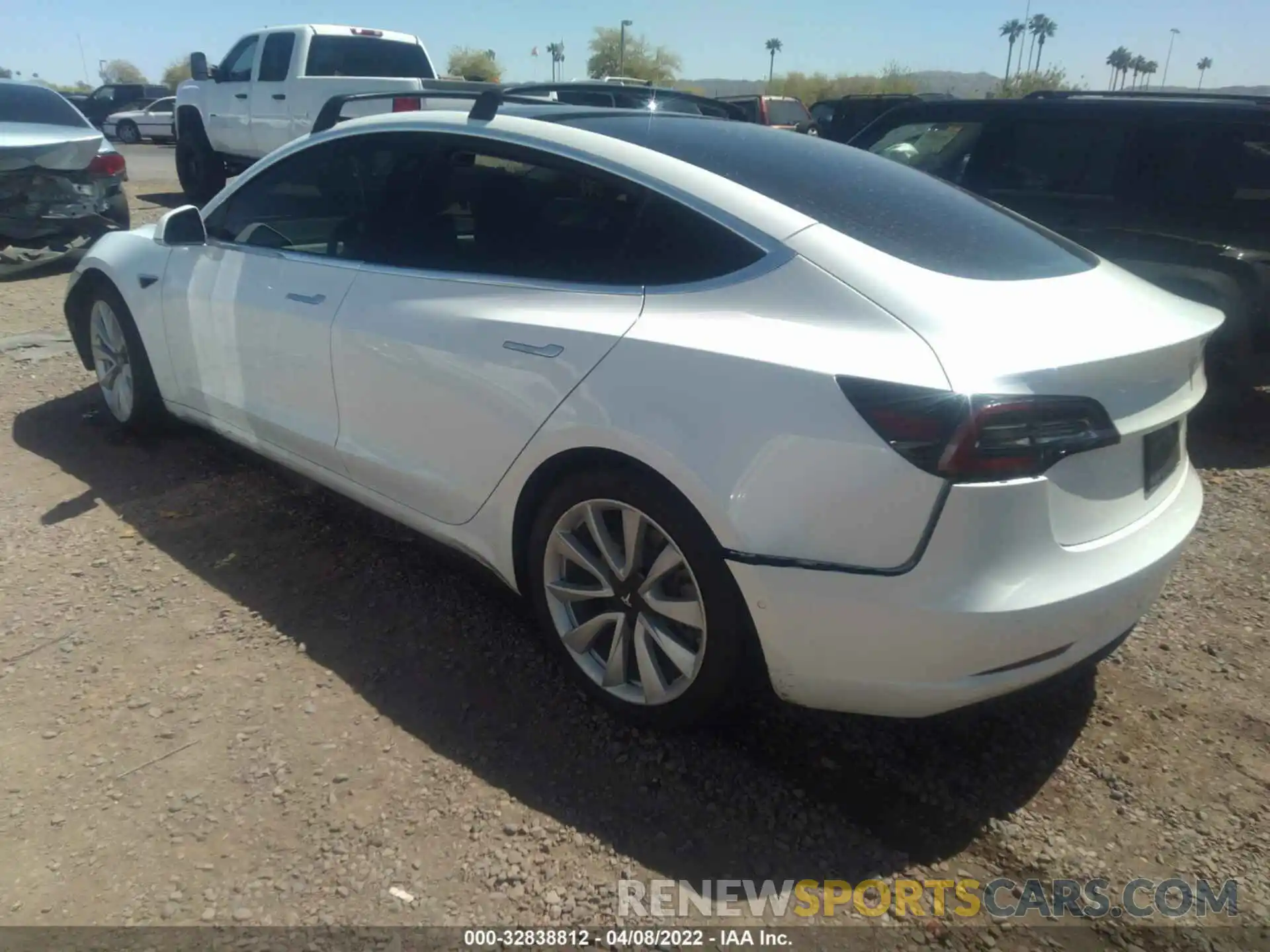 3 Photograph of a damaged car 5YJ3E1ECXLF627530 TESLA MODEL 3 2020