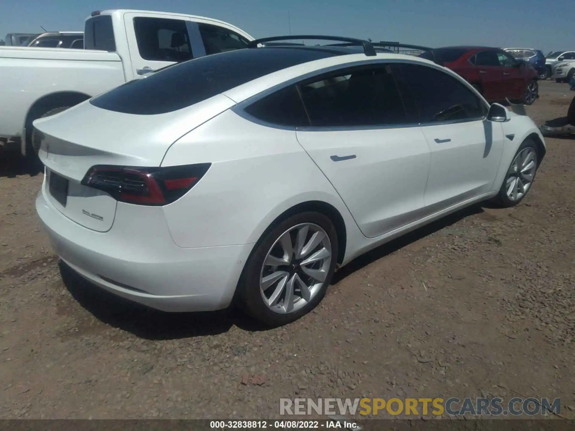 4 Фотография поврежденного автомобиля 5YJ3E1ECXLF627530 TESLA MODEL 3 2020