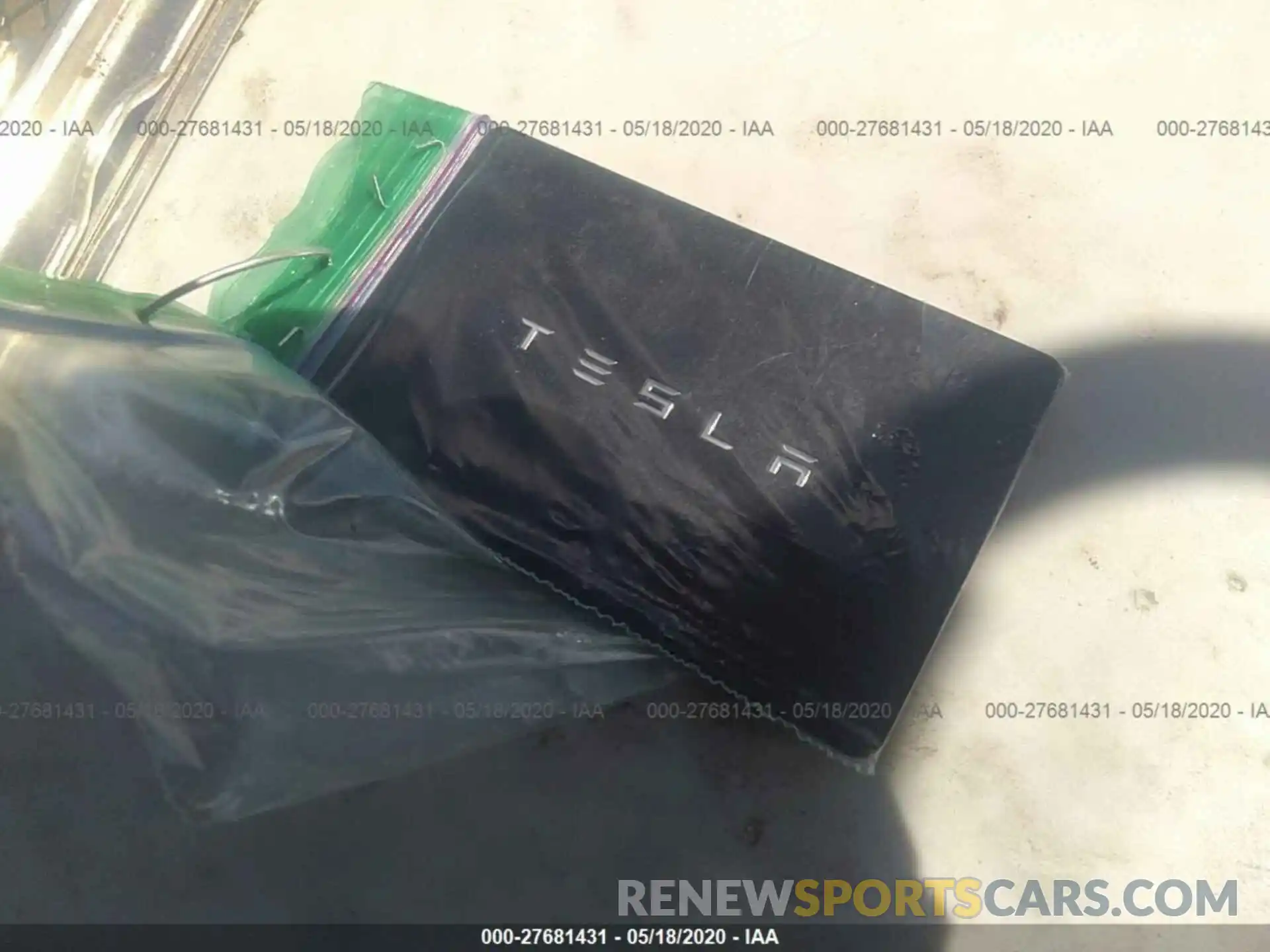 11 Photograph of a damaged car 5YJ3E1ECXLF646837 TESLA MODEL 3 2020