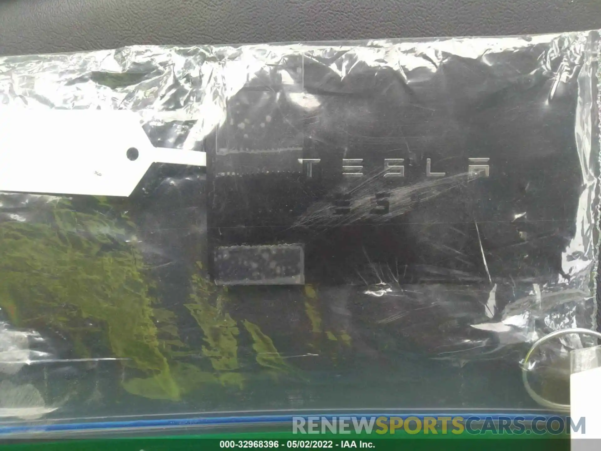 11 Photograph of a damaged car 5YJ3E1ECXLF669647 TESLA MODEL 3 2020